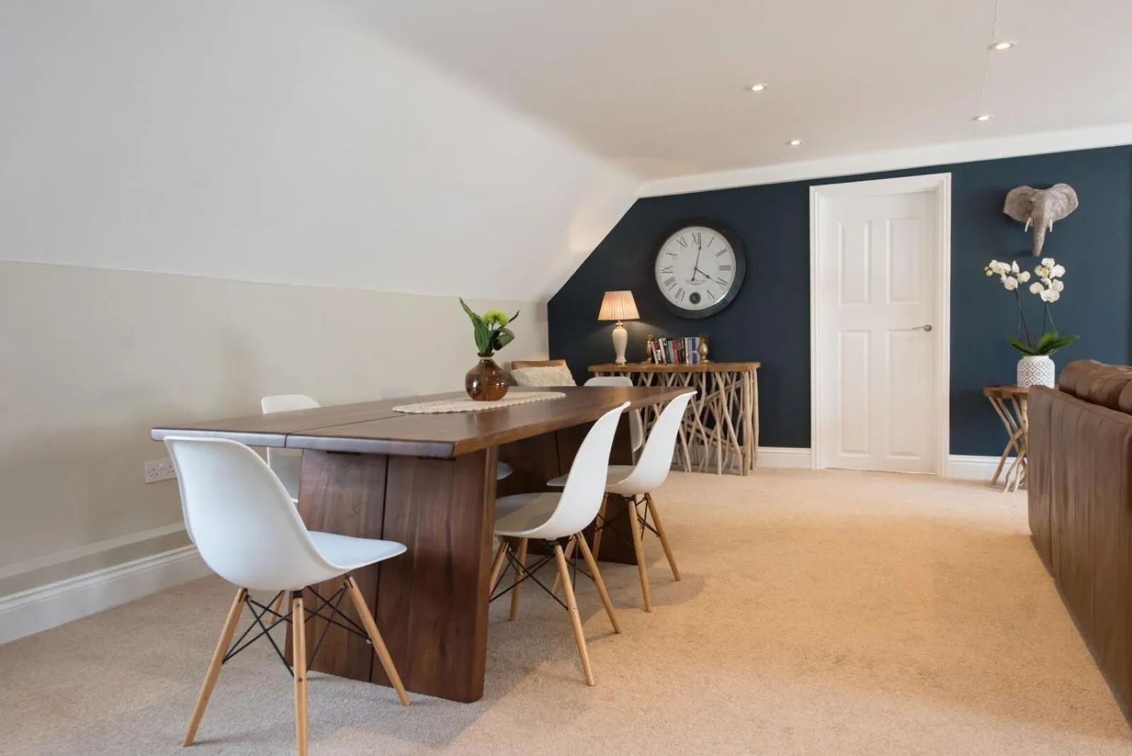 The Lodge at Broadway