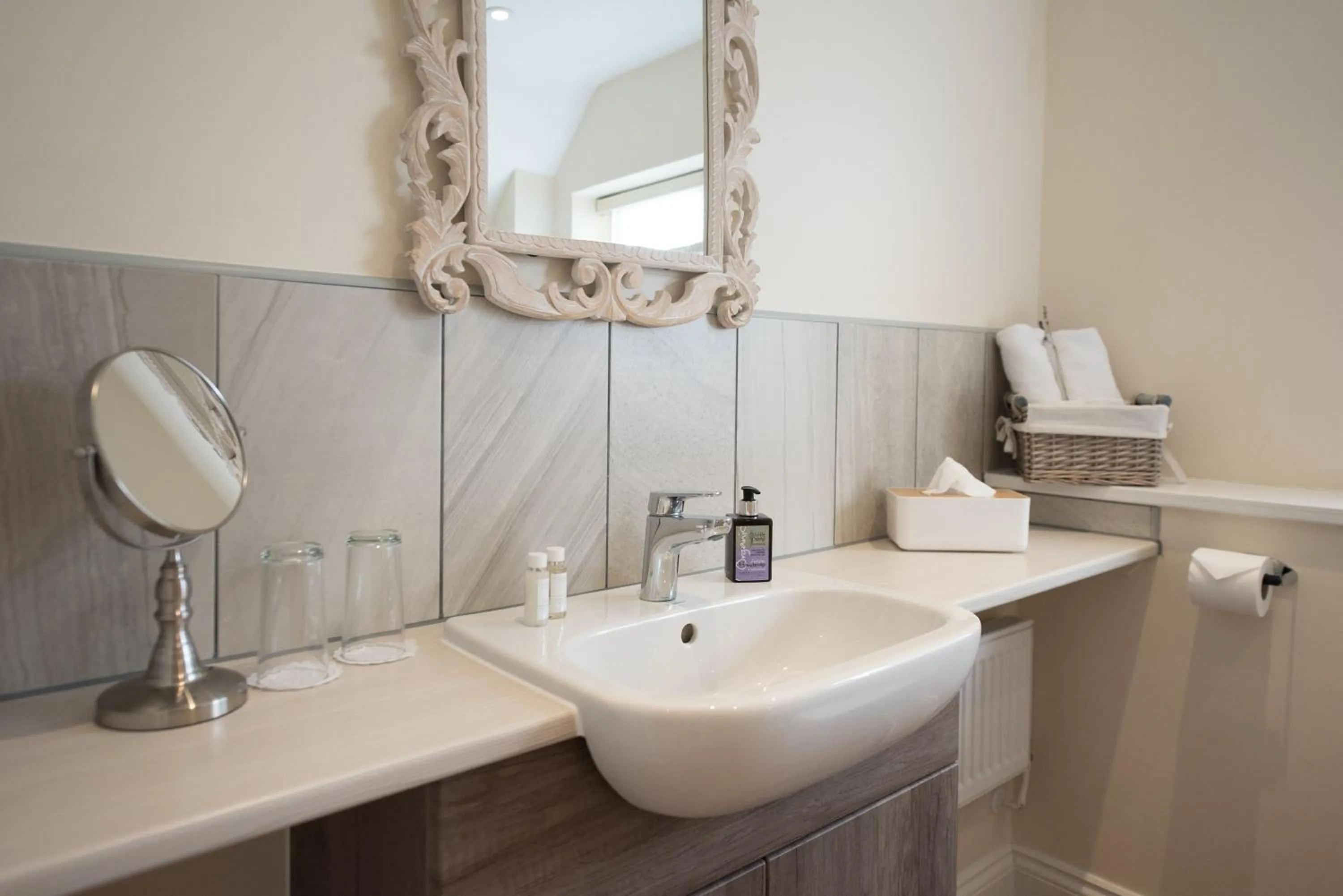 The Lodge at Broadway