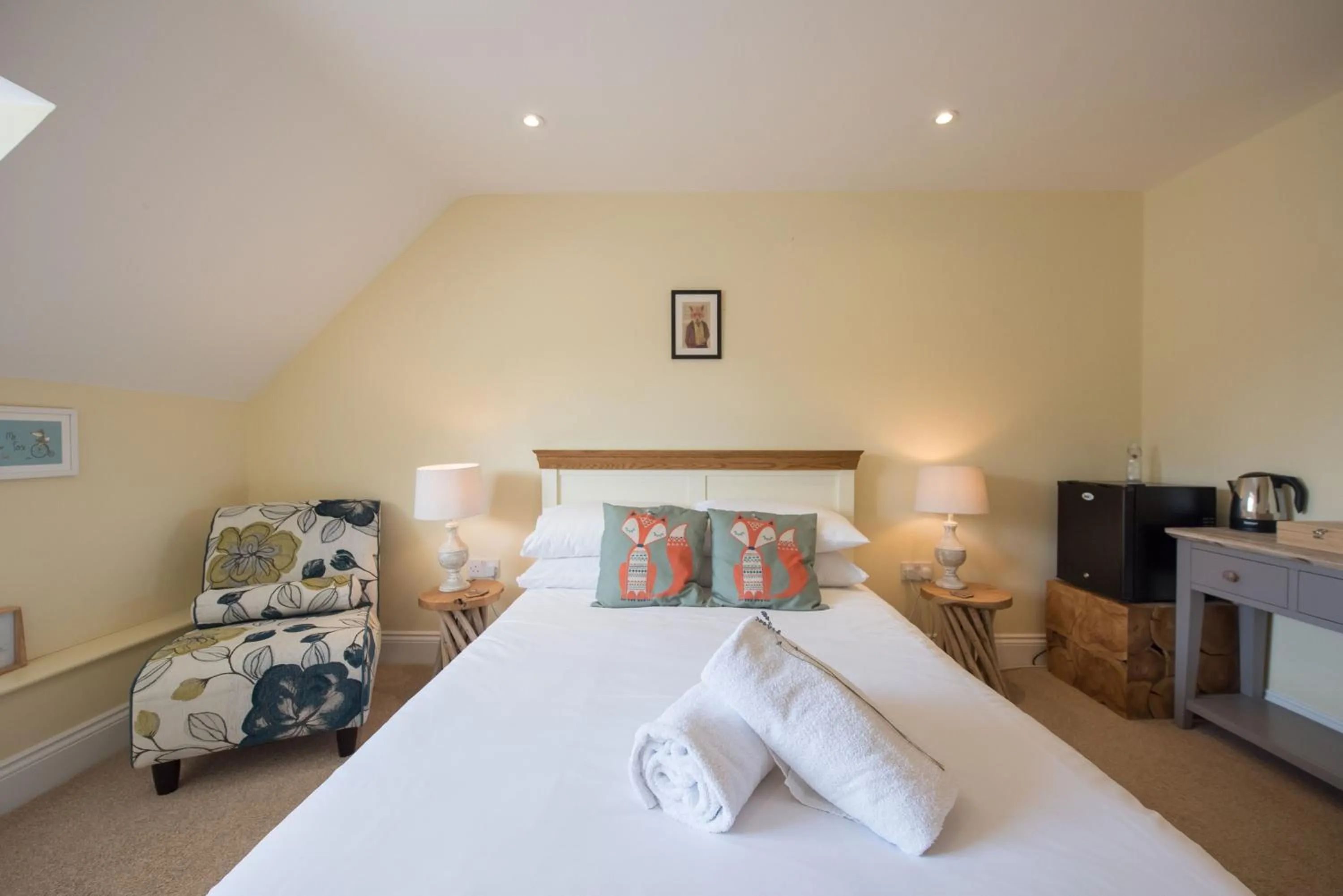 Bed in The Lodge at Broadway