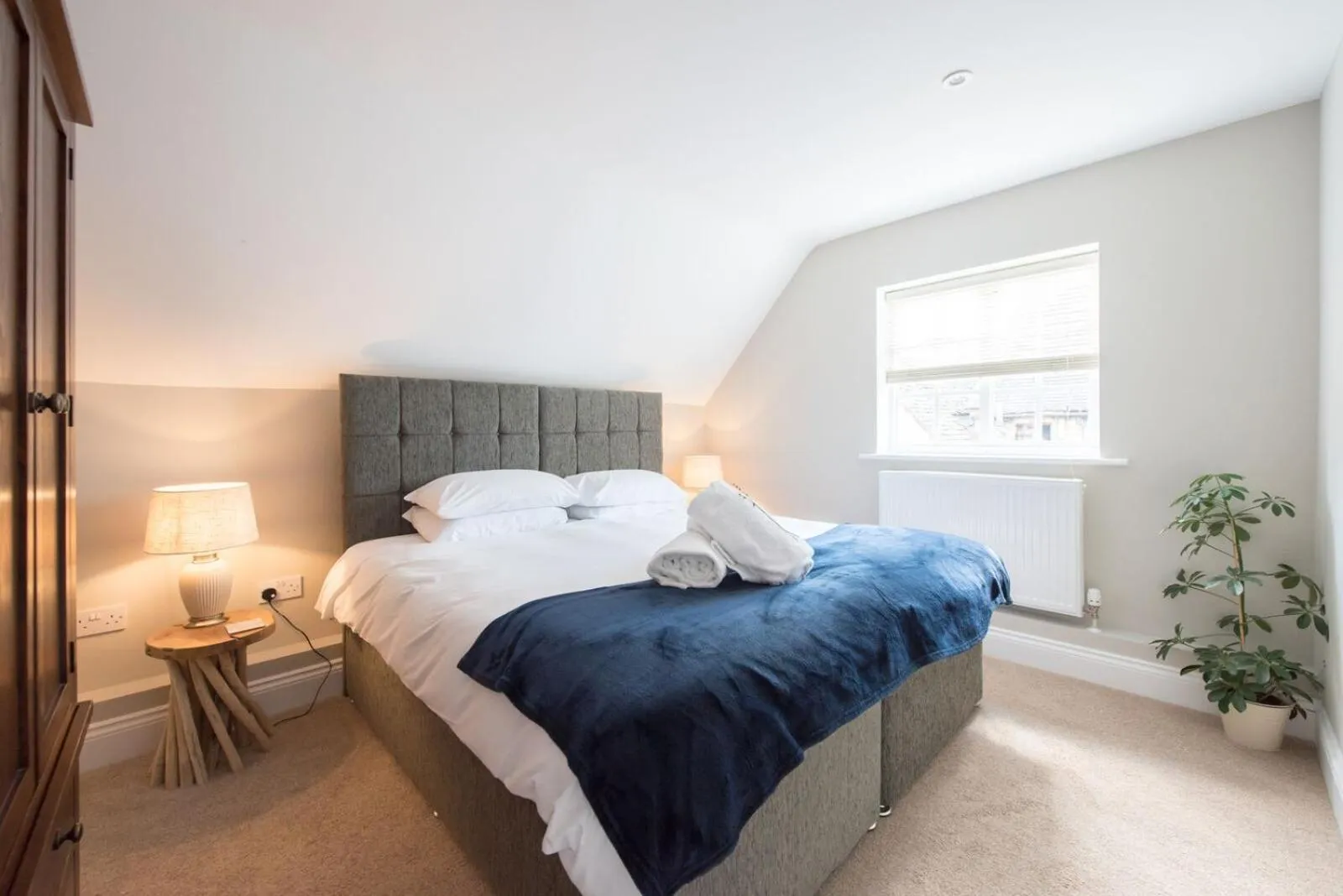 Bed in The Lodge at Broadway