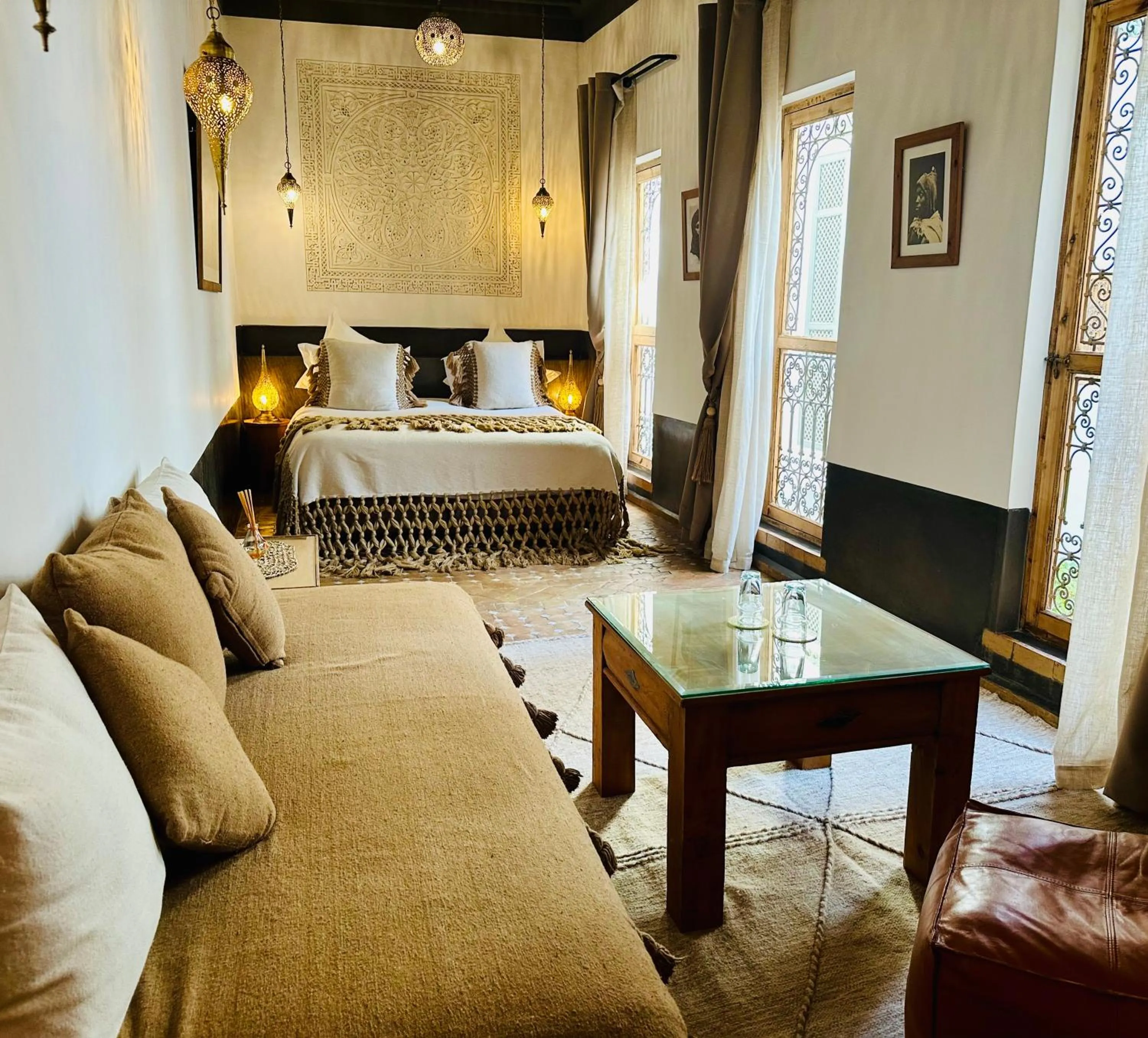 Photo of the whole room, Bed in Riad Jardin Des Sens & Spa