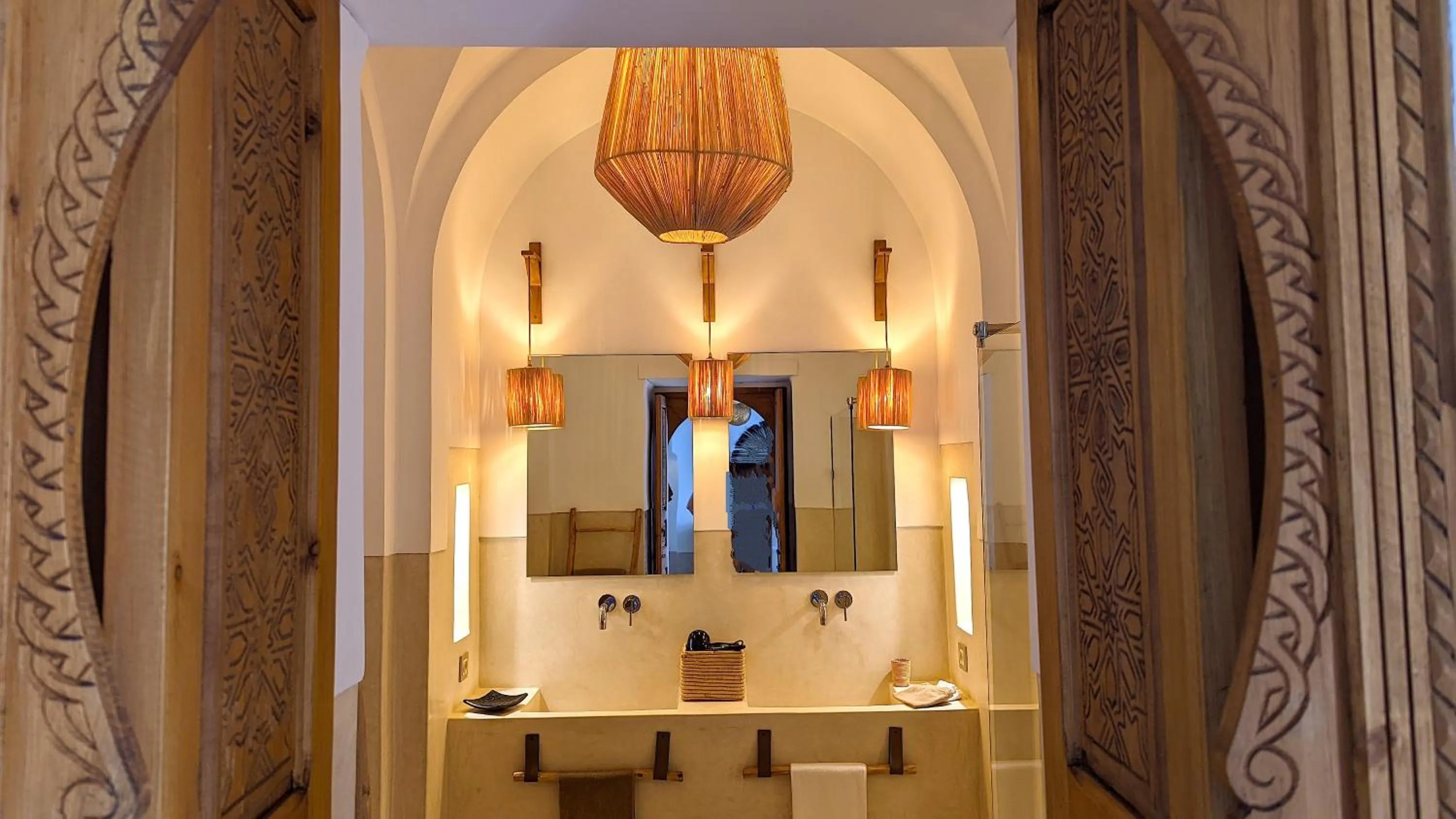 Bathroom in Riad Jardin Des Sens & Spa