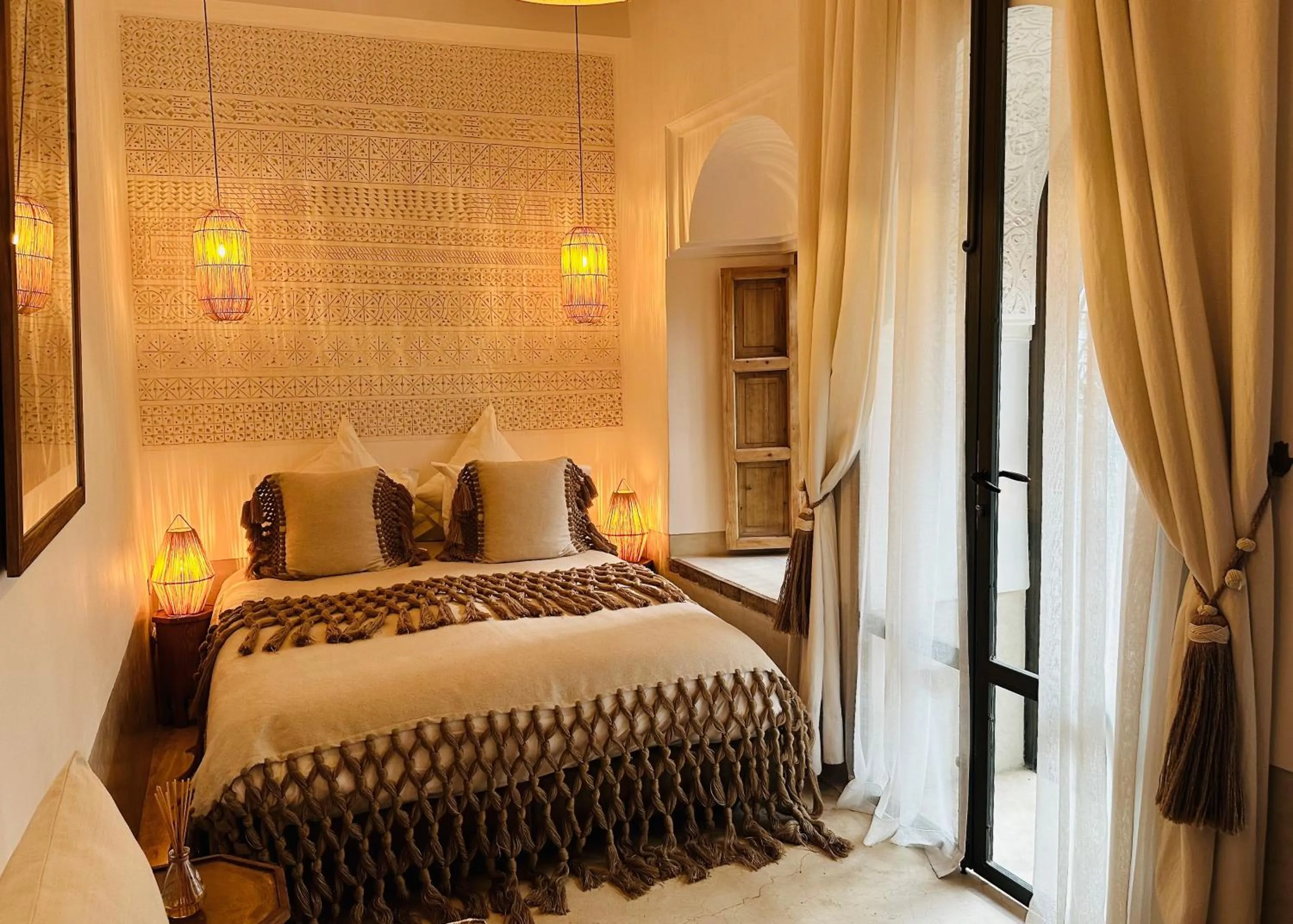 Bed in Riad Jardin Des Sens & Spa