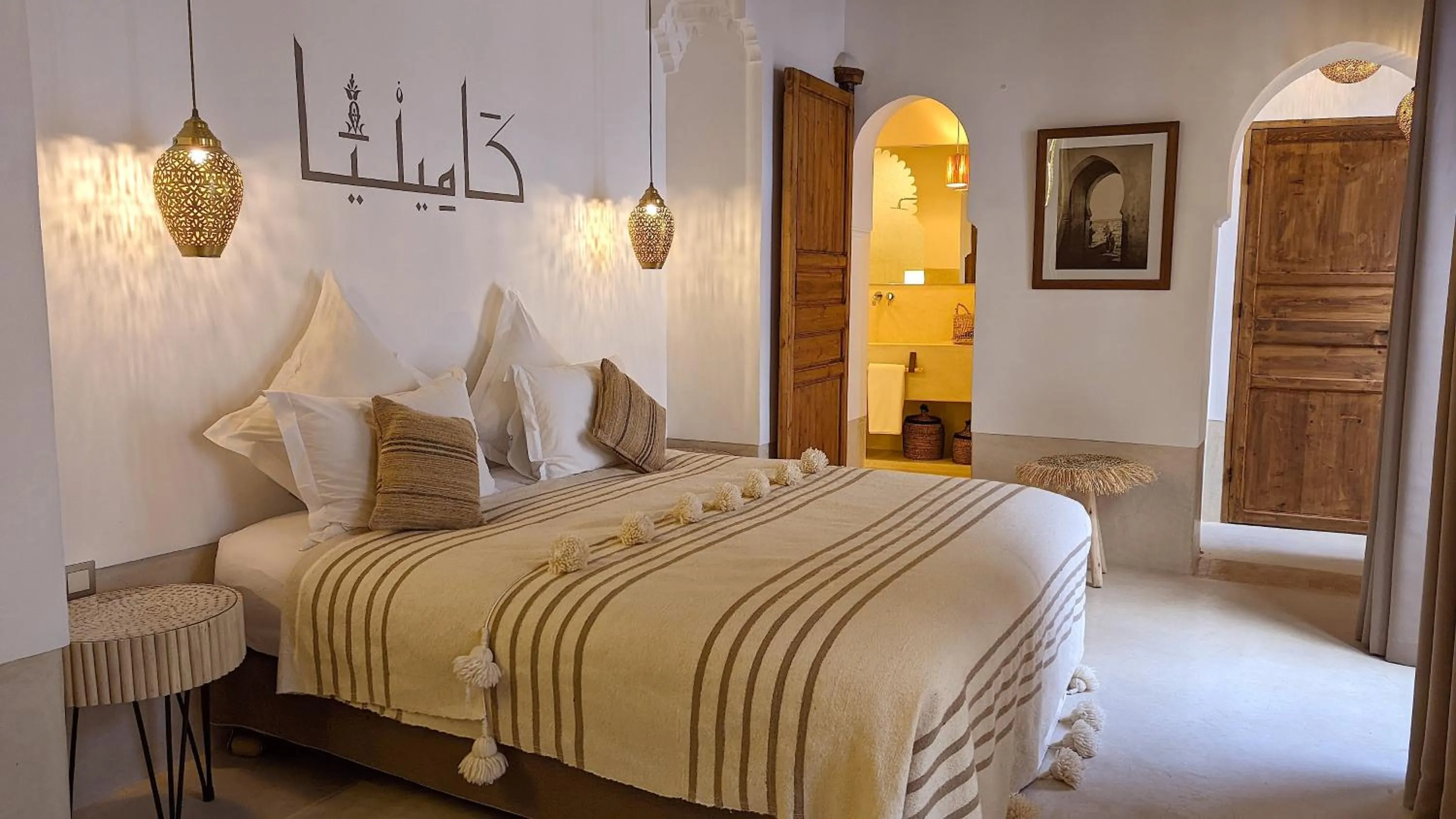 Photo of the whole room, Bed in Riad Jardin Des Sens & Spa