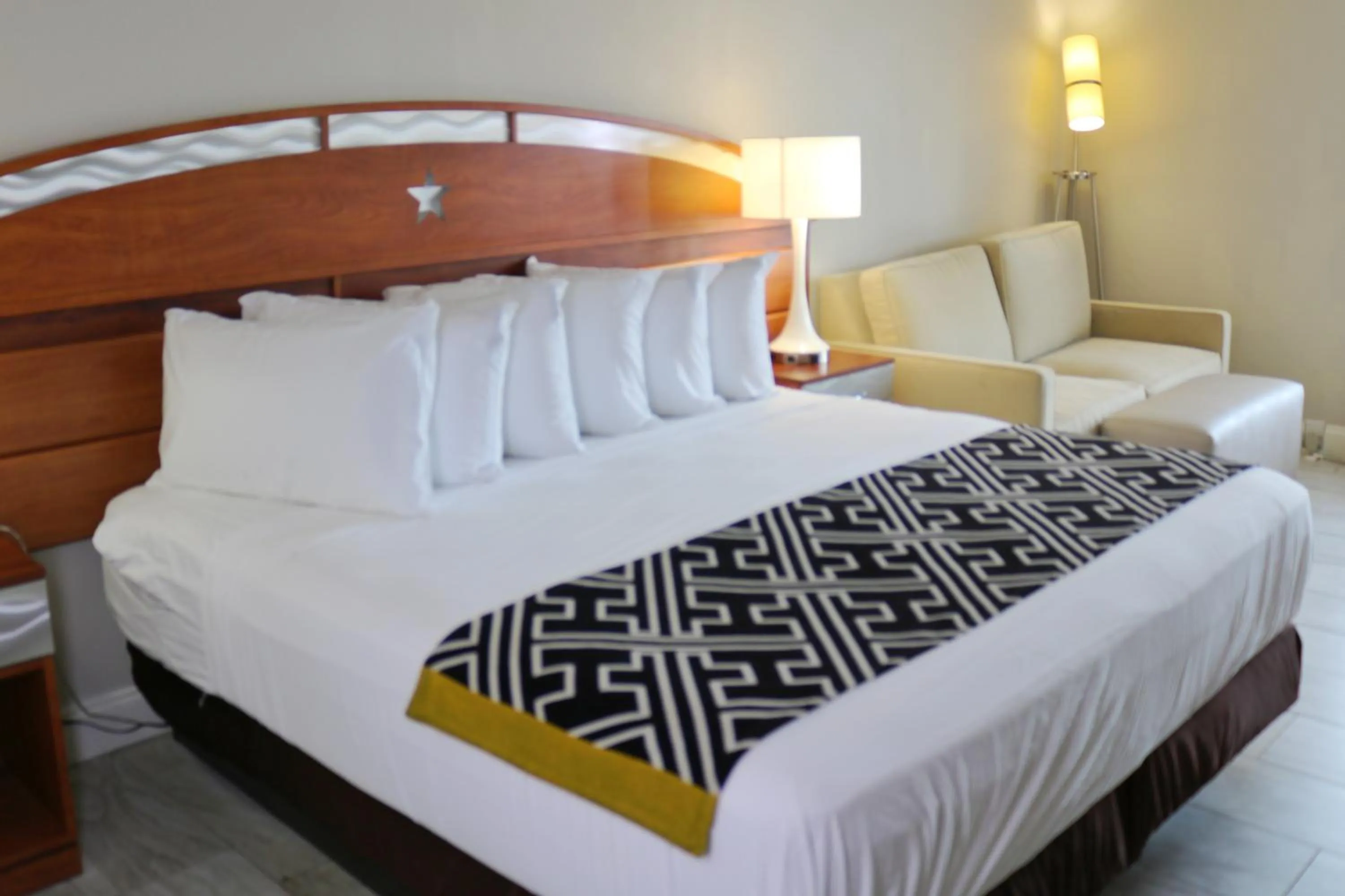 Bed in Magic Key - Near Disney