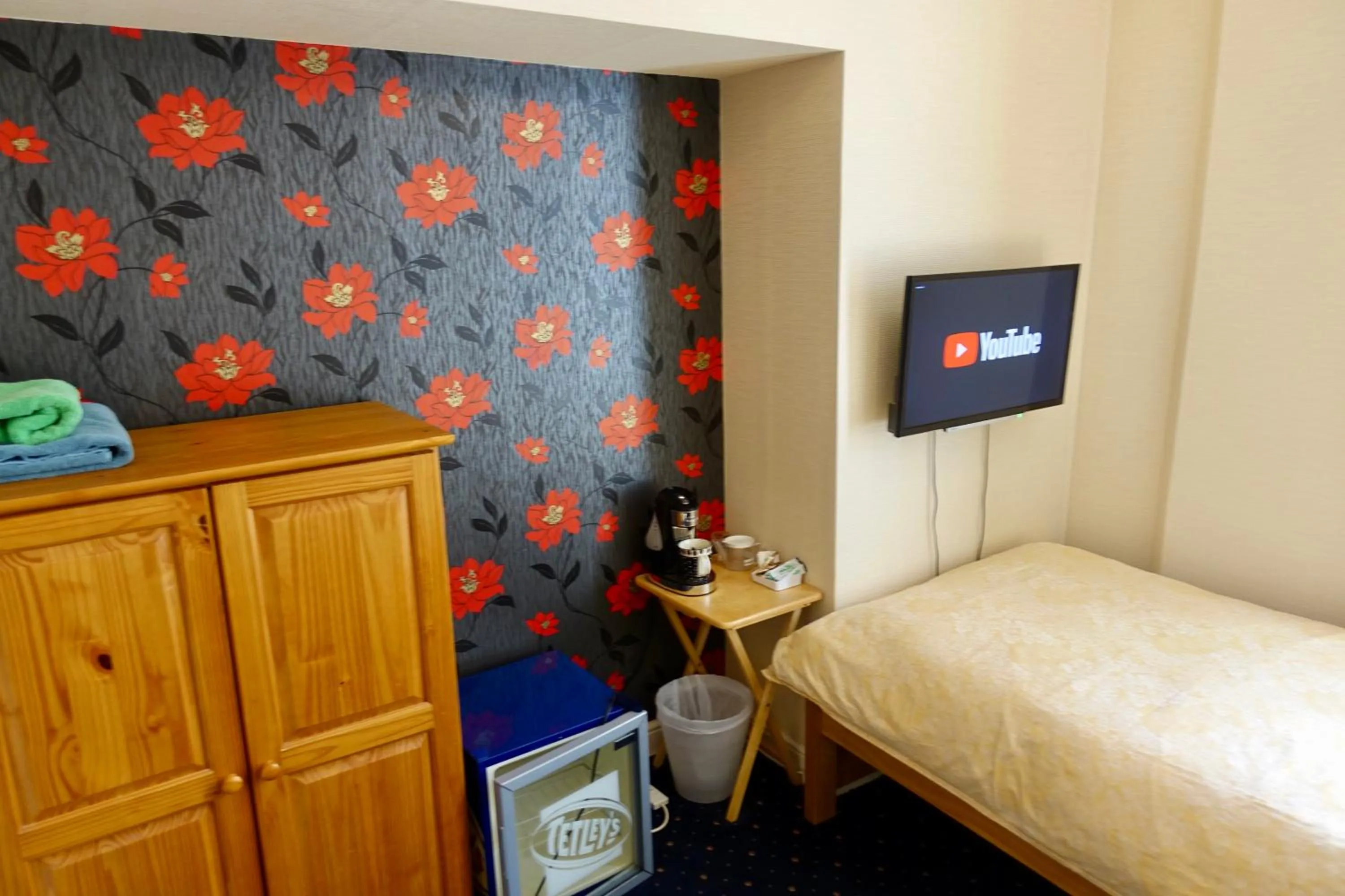 Bed in Abinger Guest House