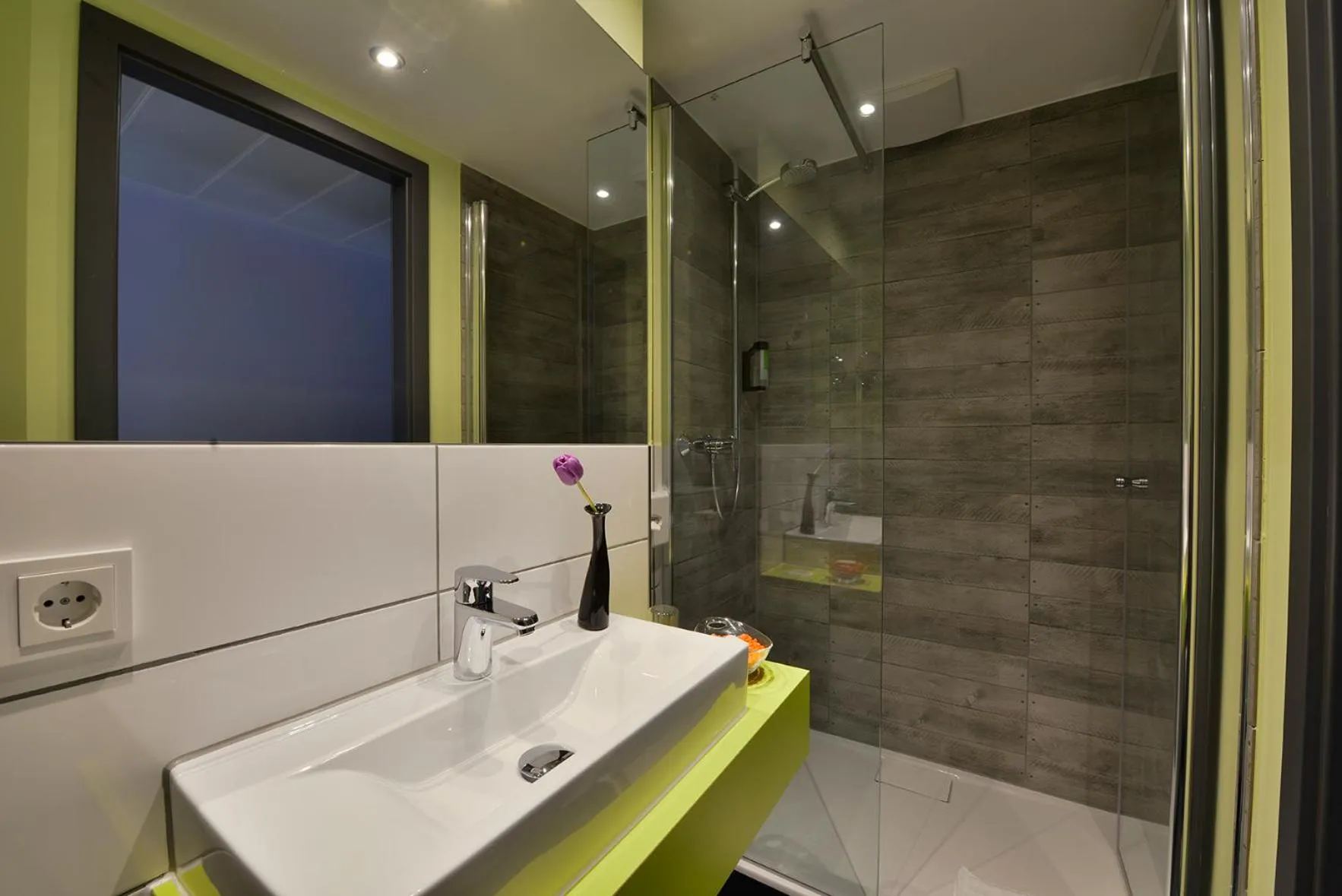 Bathroom in SleepySleepy Hotel Gießen