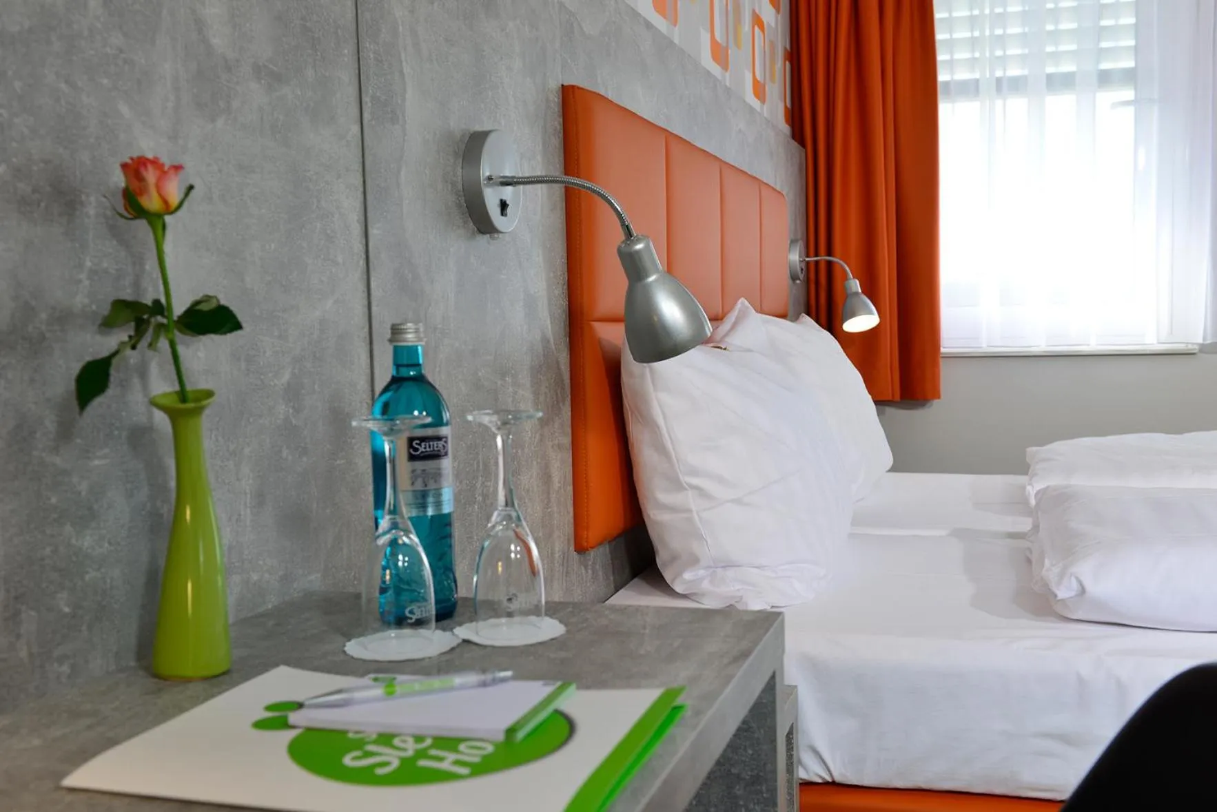 Bed in SleepySleepy Hotel Gießen