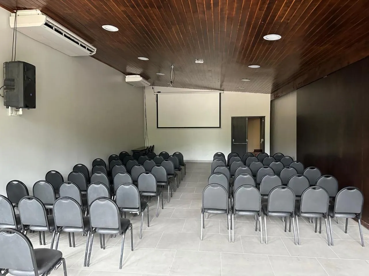 Meeting/conference room in Suite Ilhaflat