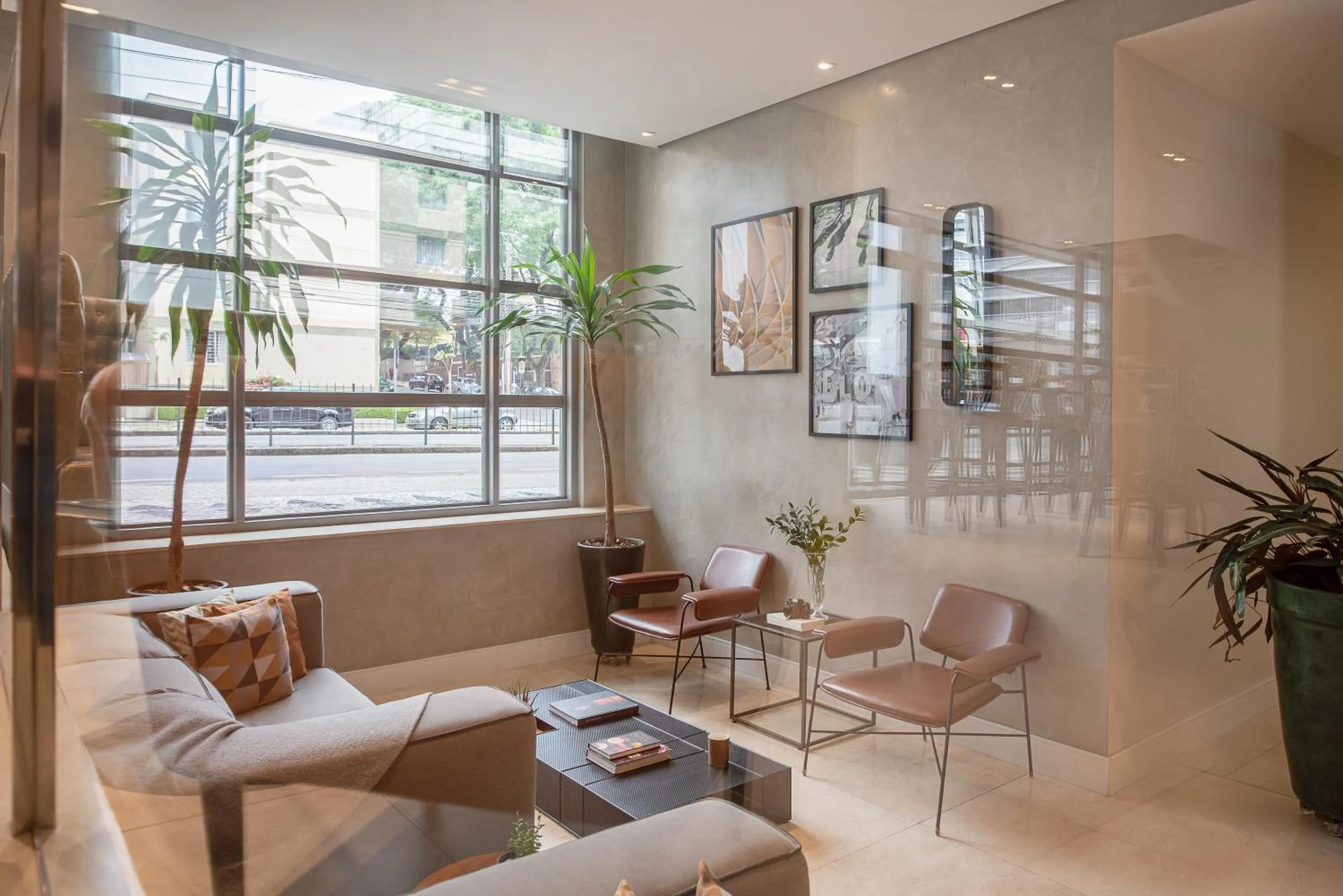 Communal lounge/ TV room in Intercity Curitiba Centro Cívico