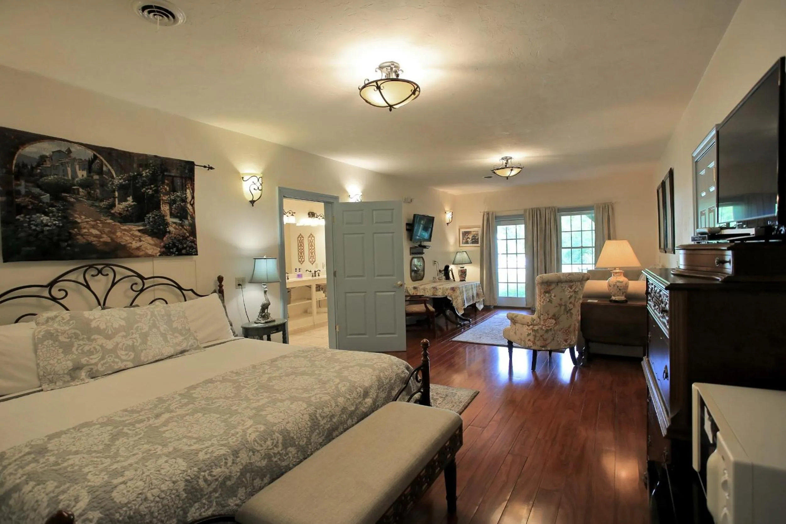 Bed in Gettysburg Battlefield Bed & Breakfast Inn