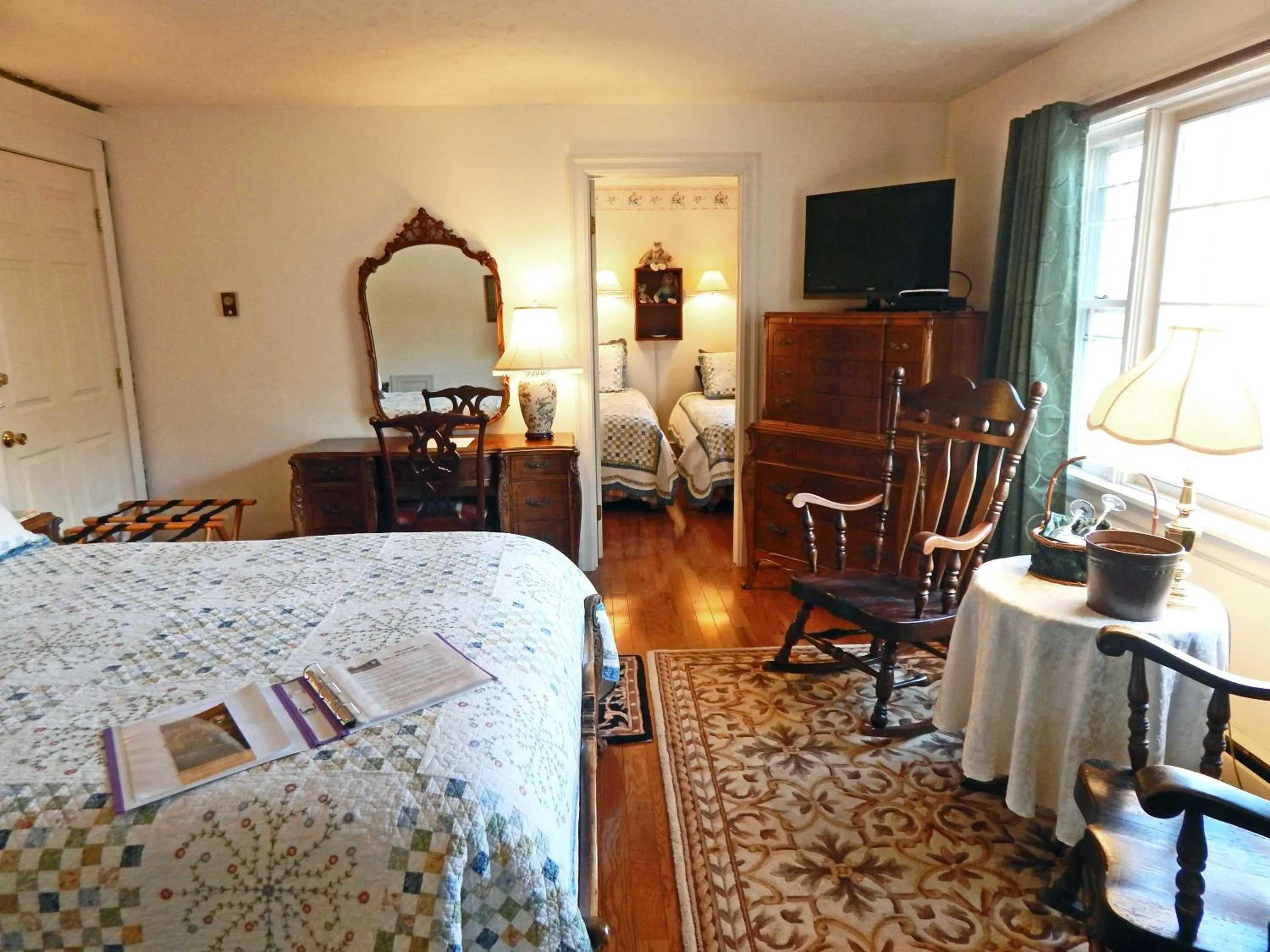 Photo of the whole room, Bed in Gettysburg Battlefield Bed & Breakfast Inn