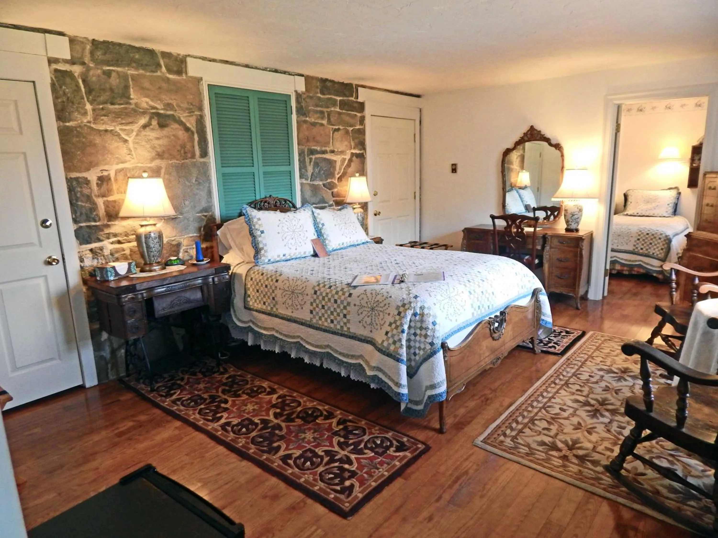 Photo of the whole room, Bed in Gettysburg Battlefield Bed & Breakfast Inn