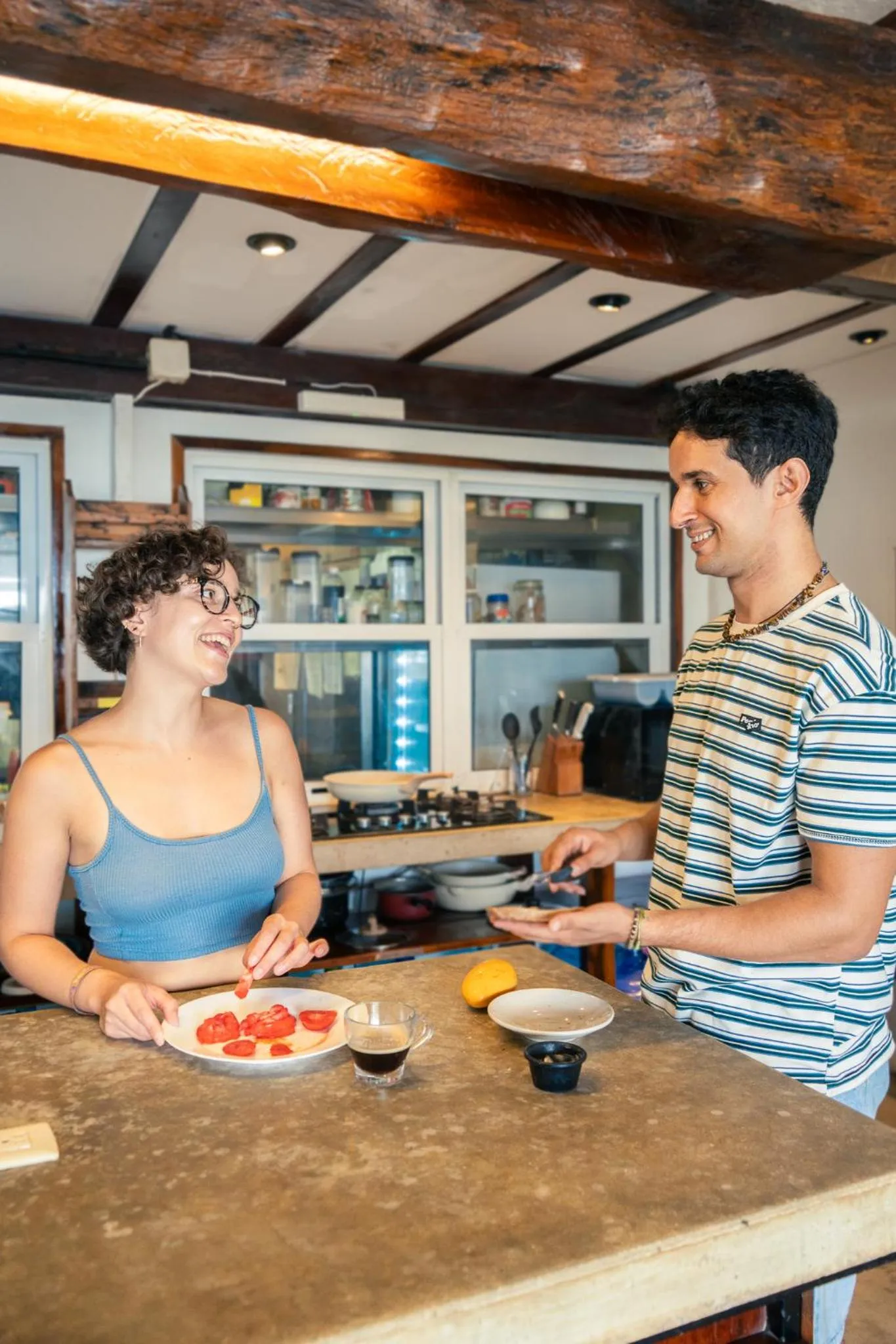 Food and drinks in The Yak Lake House - Hostal Bacalar