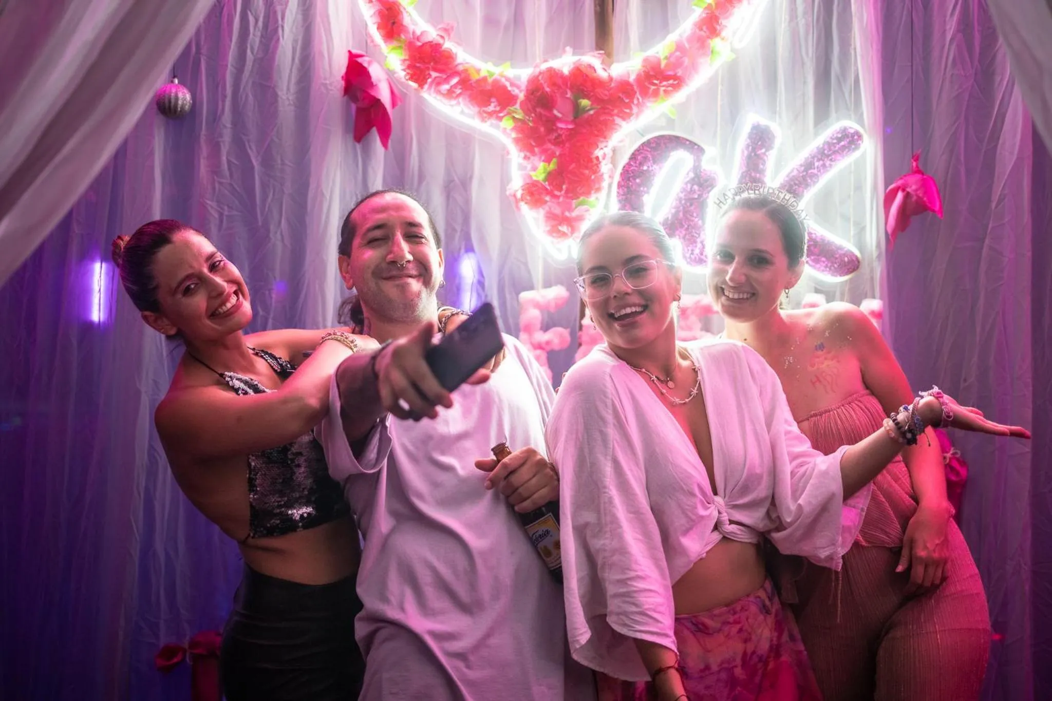 People in The Yak Lake House - Hostal Bacalar