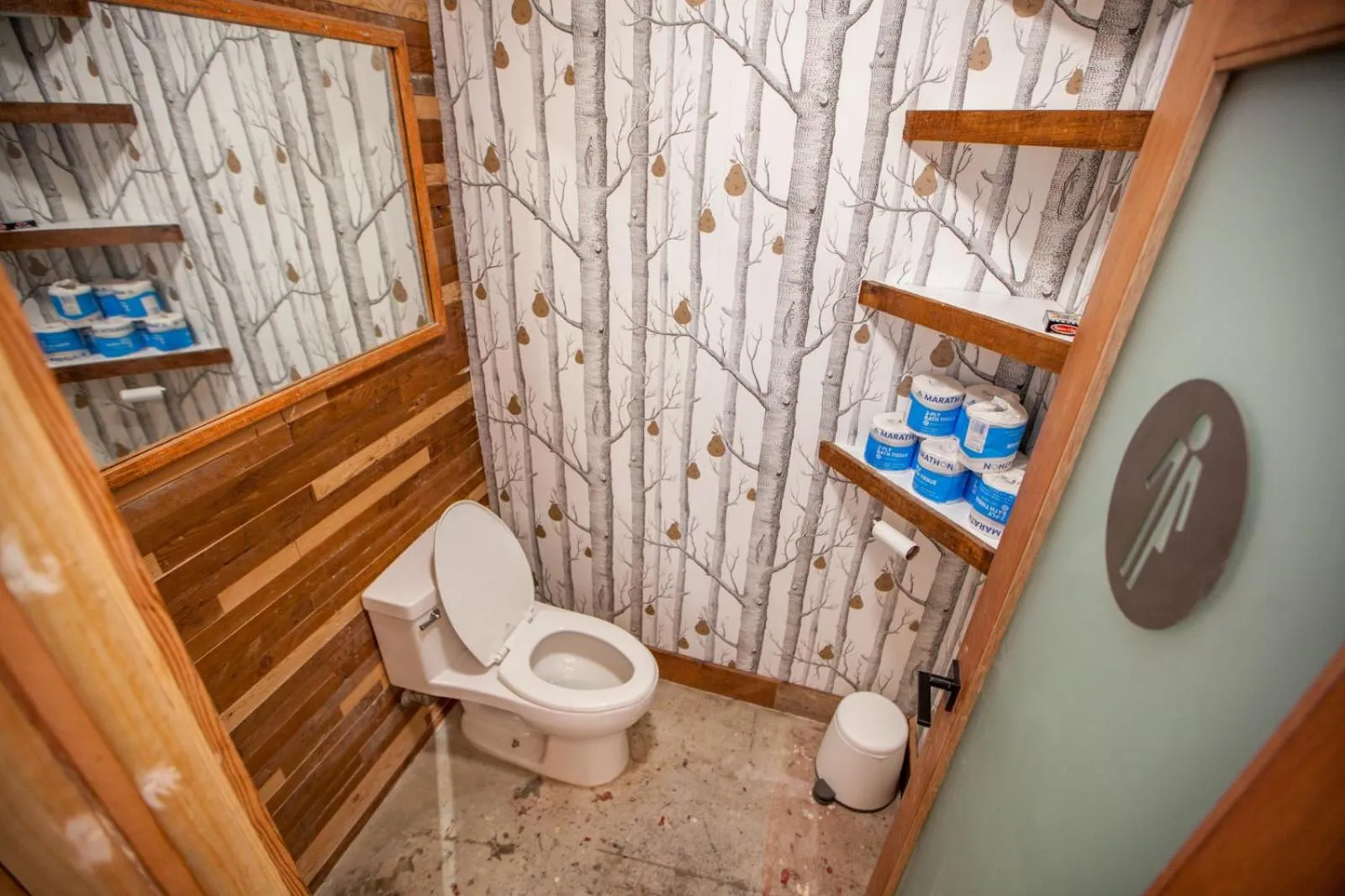 Toilet in PodShare East Hollywood