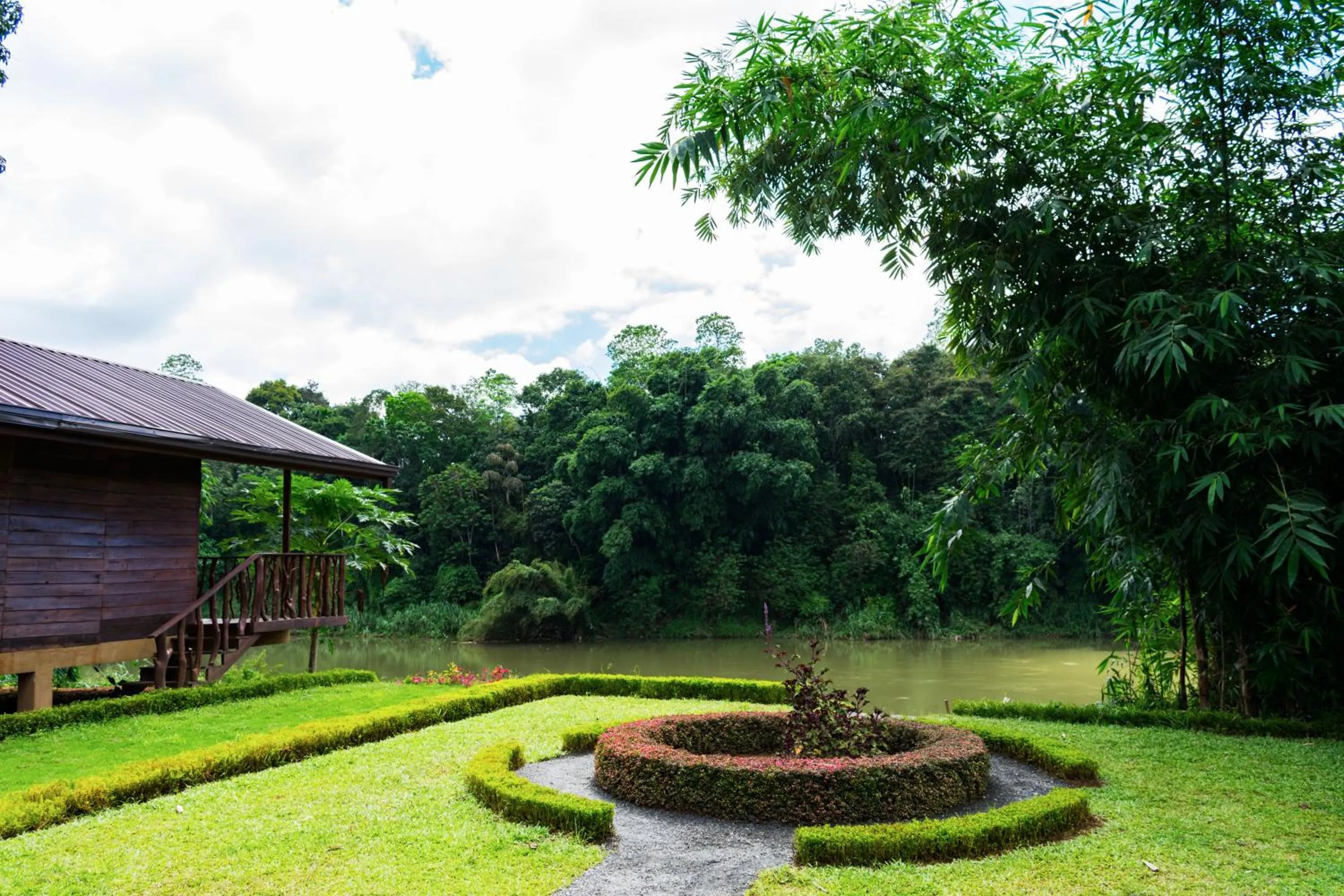 Garden view in Kandy Cabana