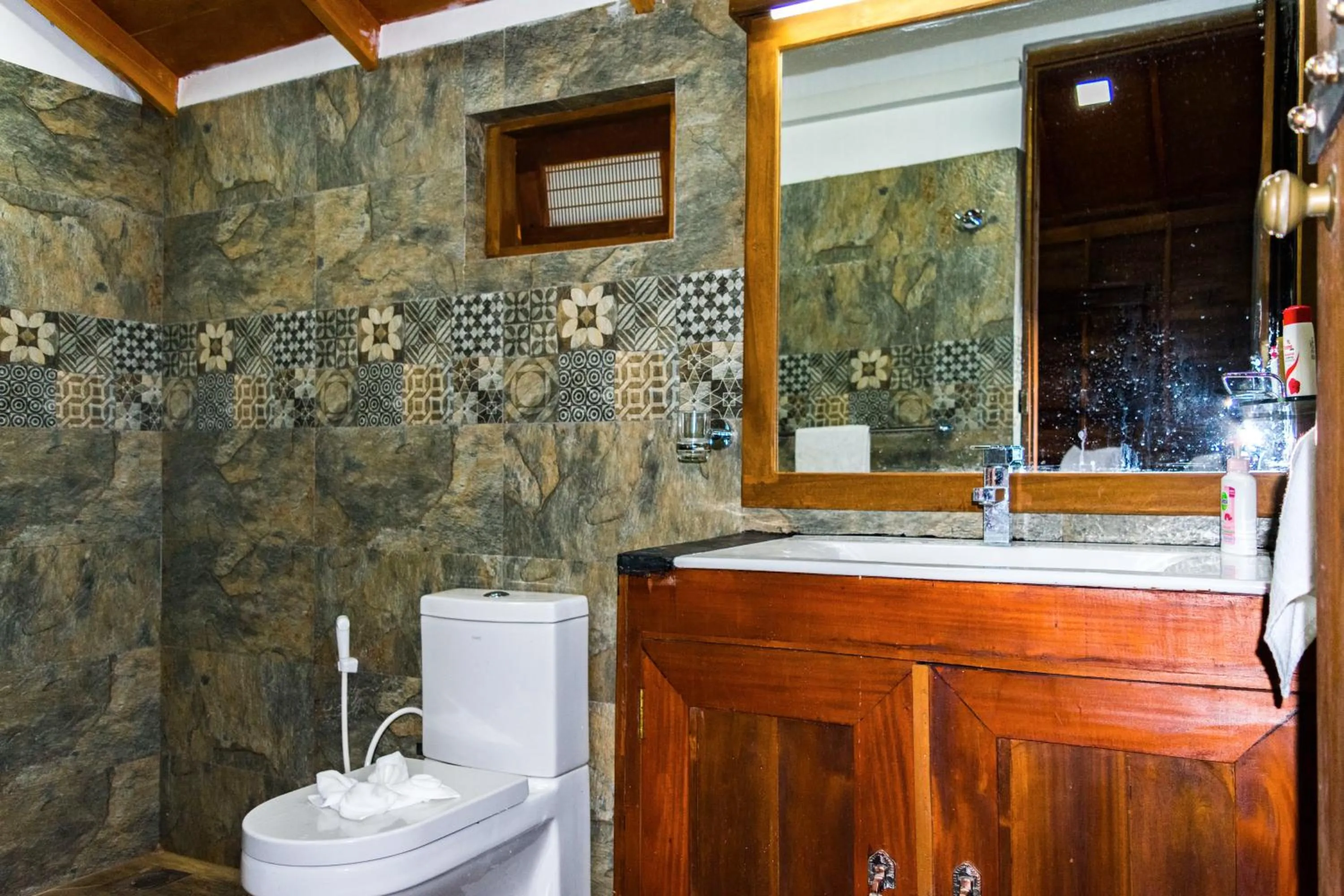 Bathroom in Kandy Cabana