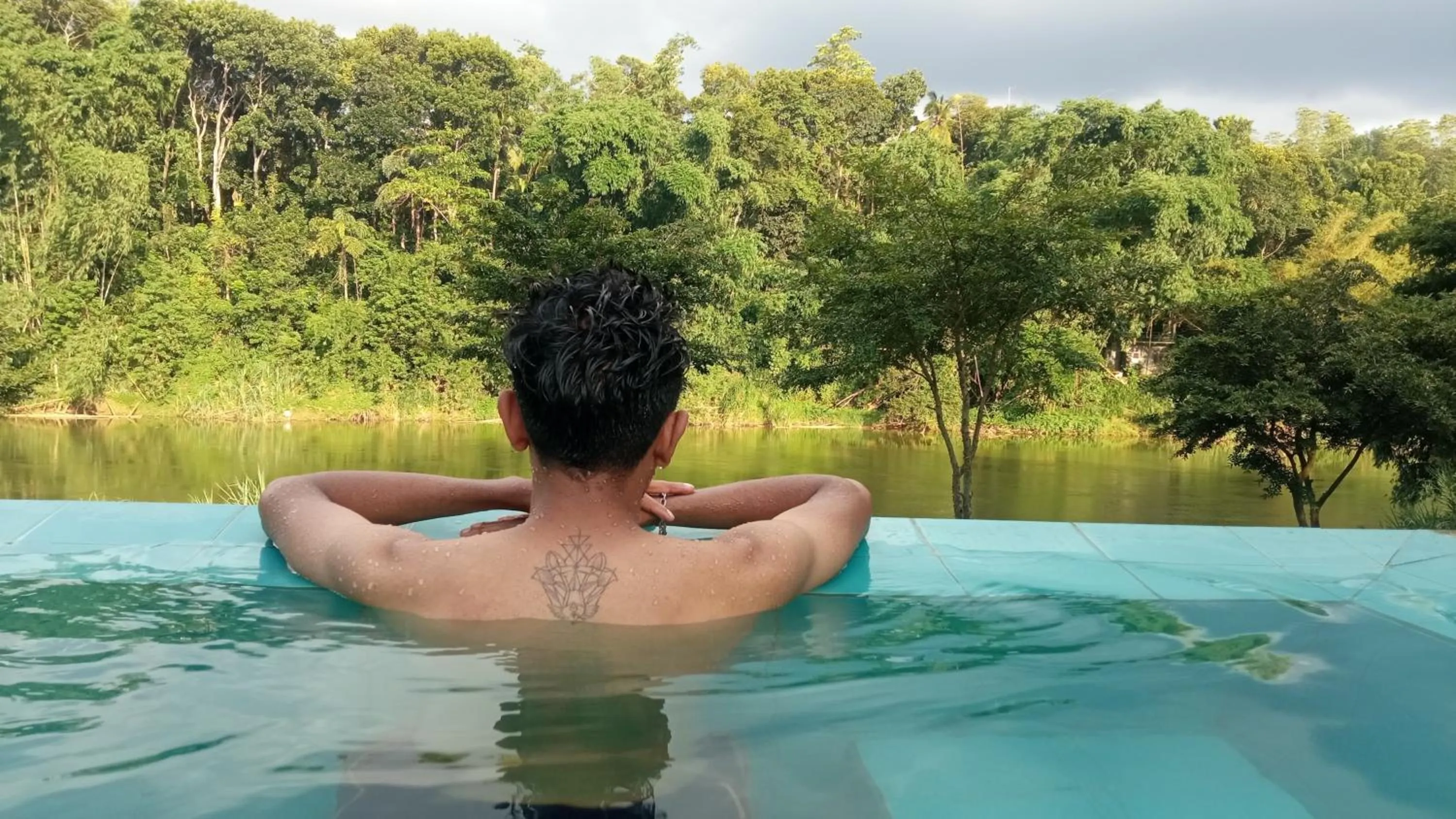 Property building in Kandy Cabana