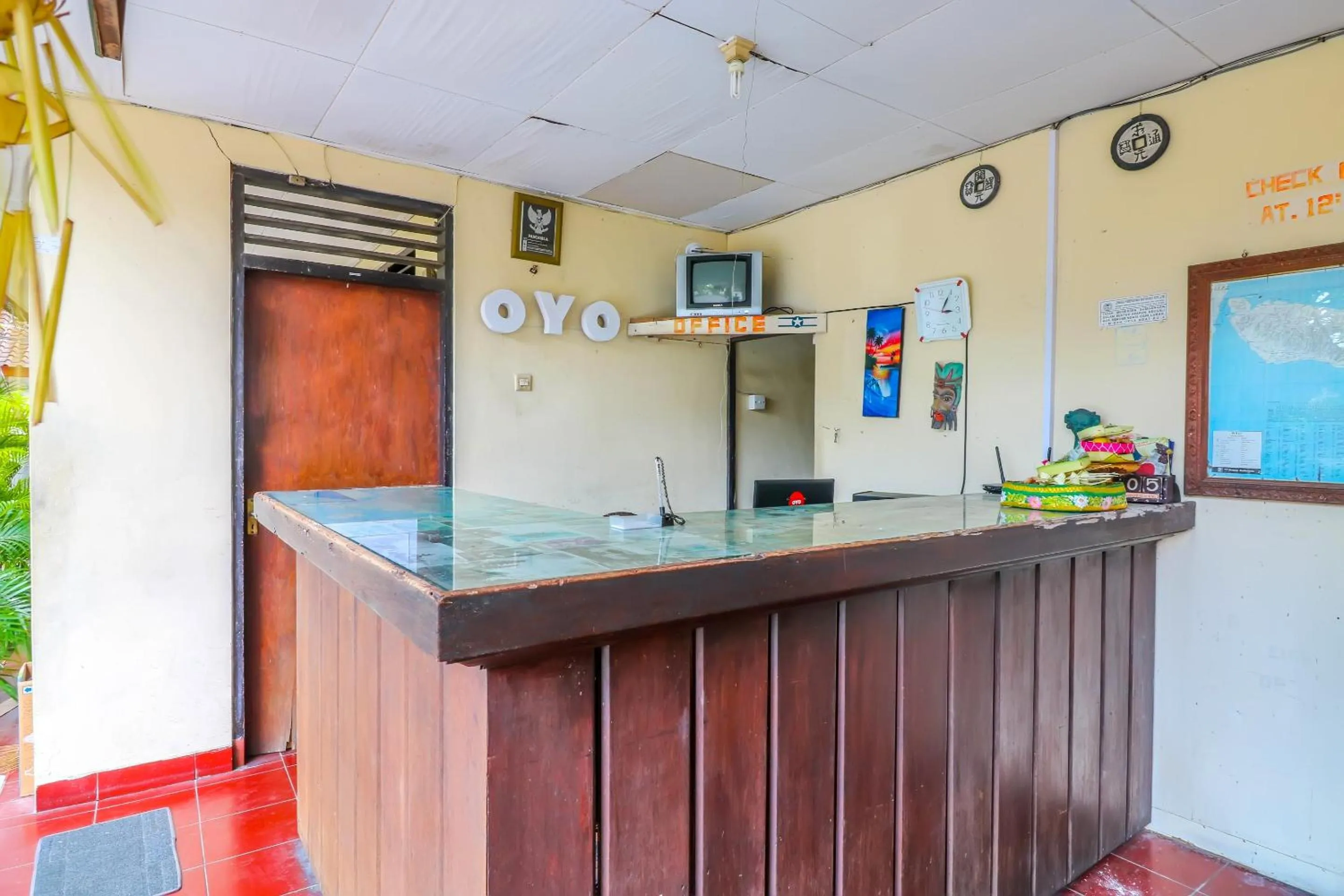 Lobby or reception in Super OYO 1654 Maha Bharata Kuta Inn