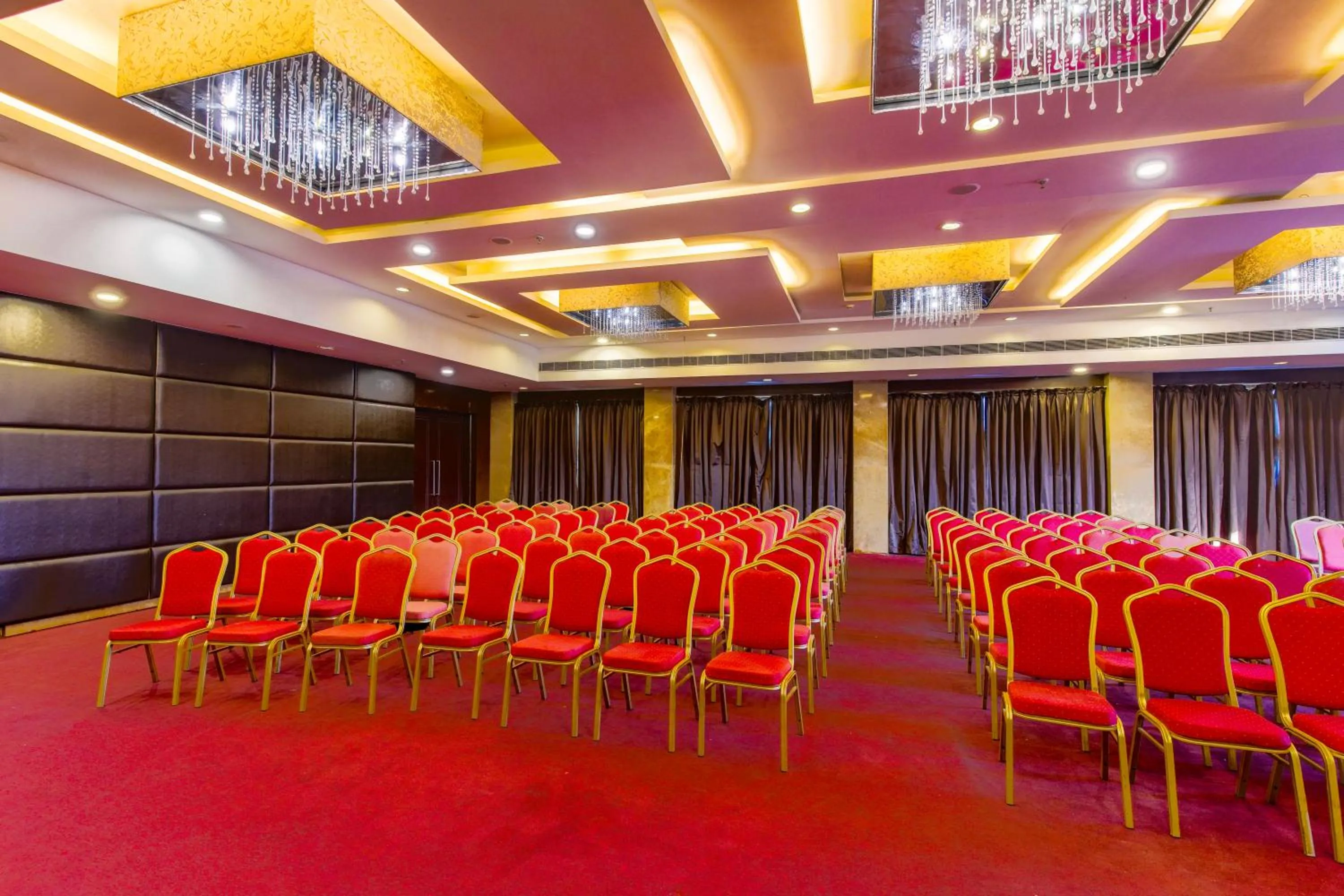 Gis Select Banjara Hill