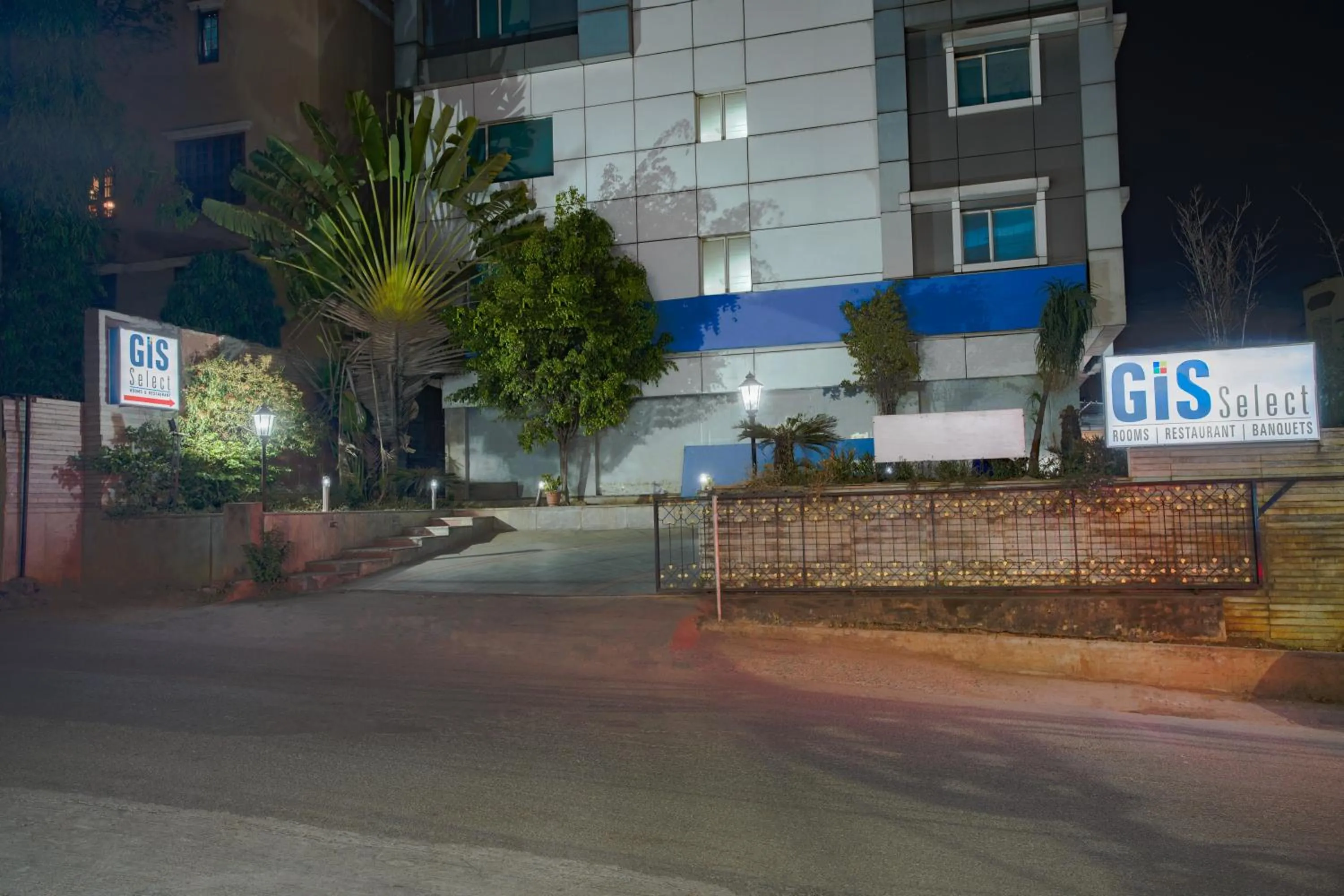 Gis Select Banjara Hill