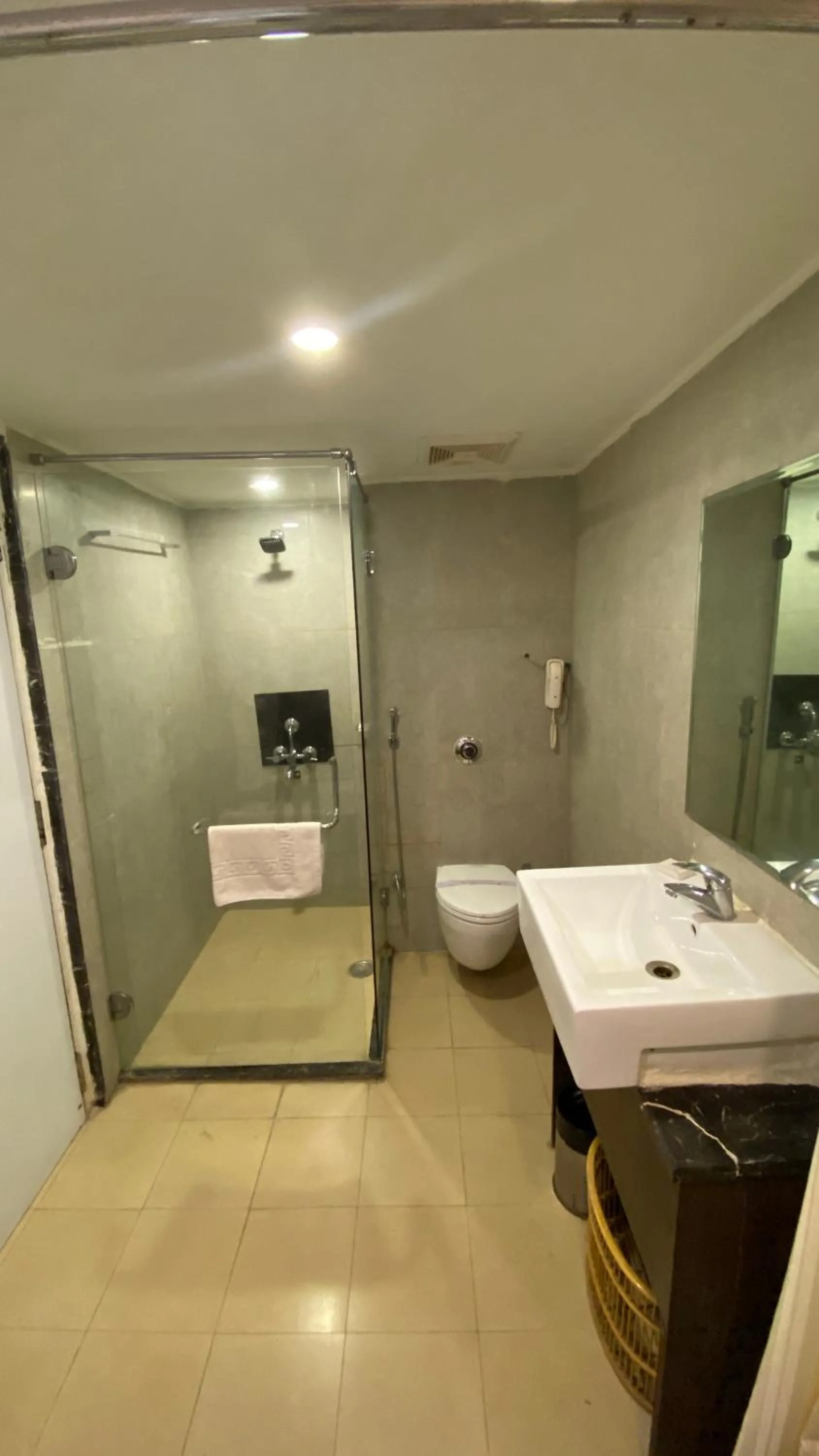 Gis Select Banjara Hill