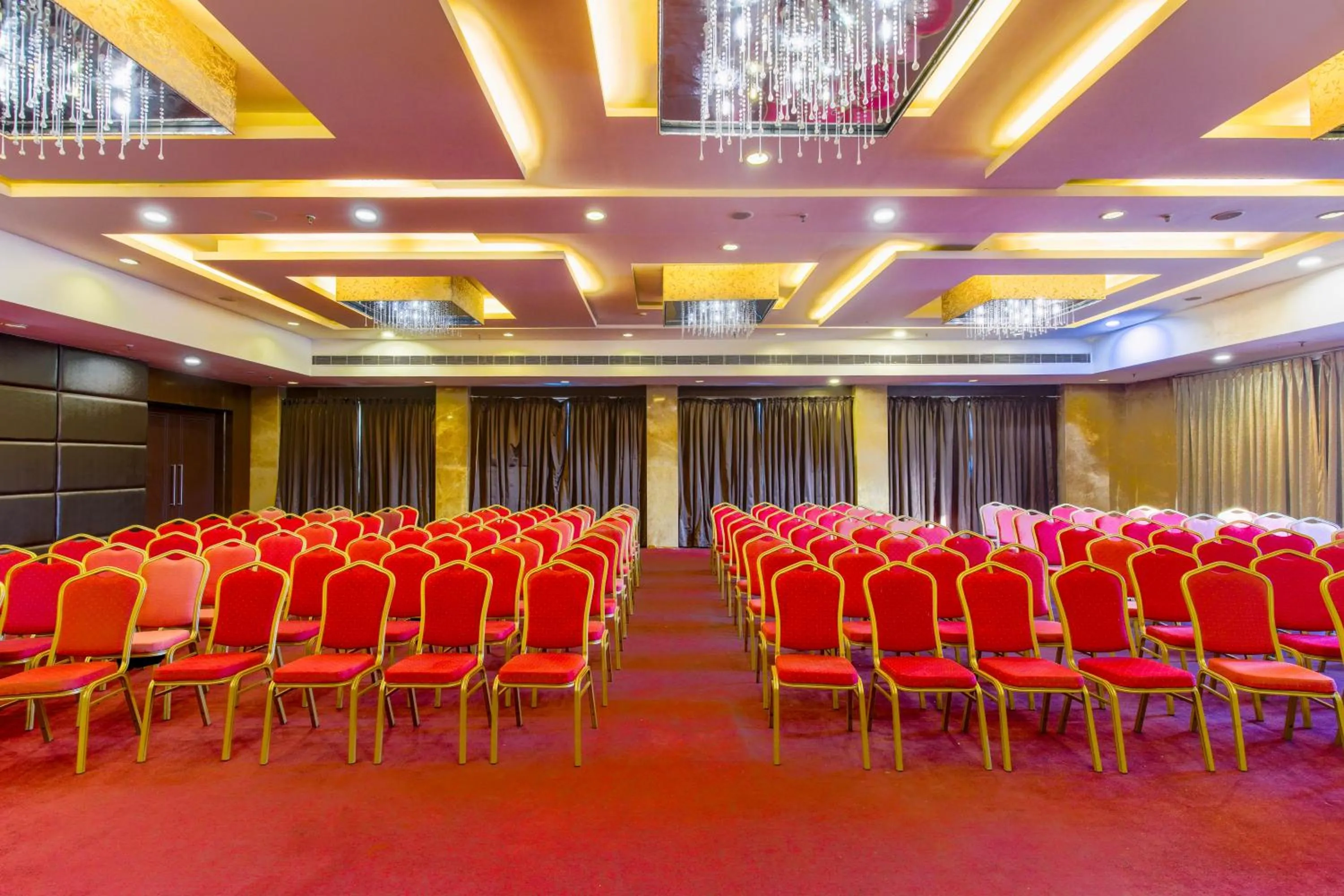 Gis Select Banjara Hill