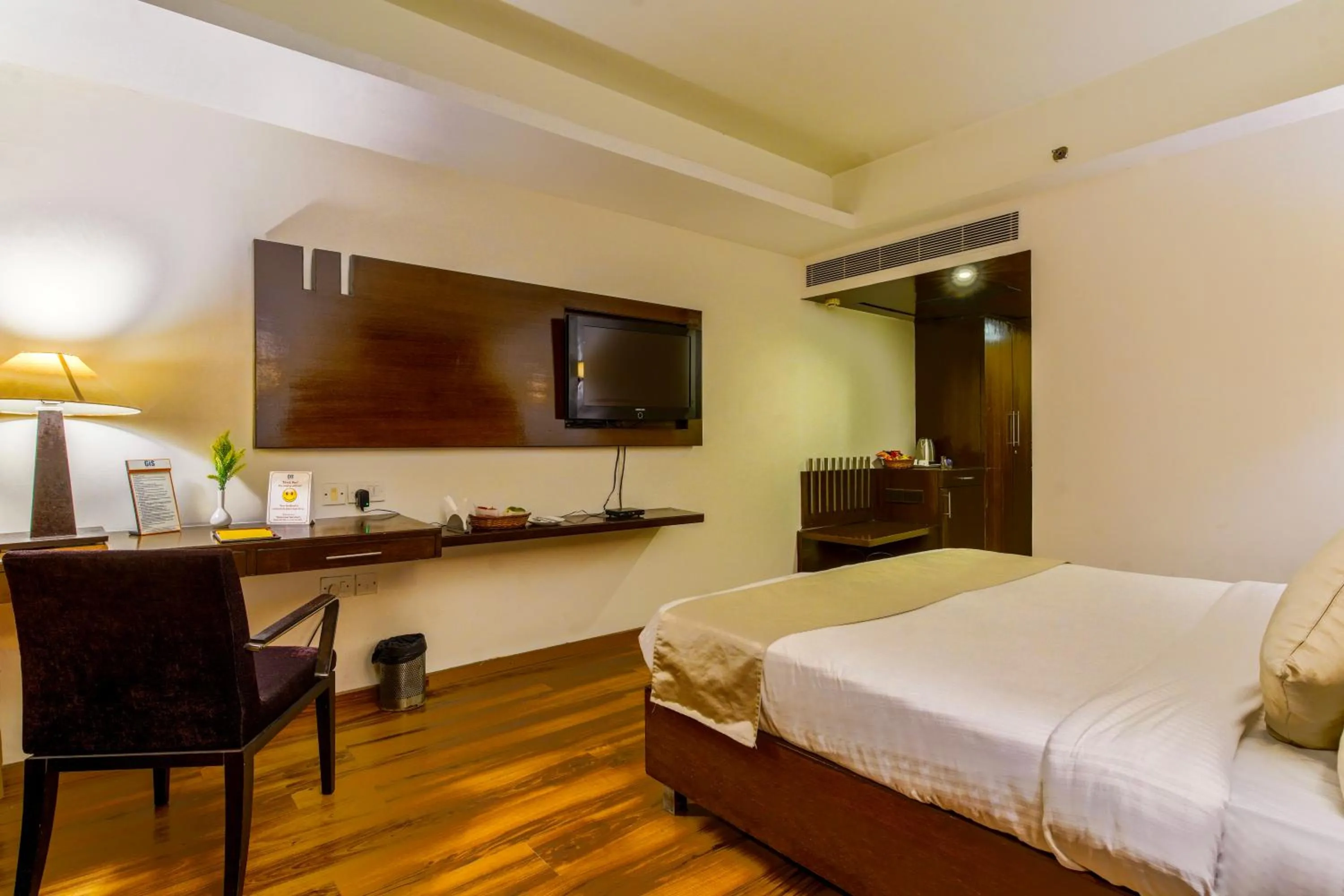 Bed in Gis Select Banjara Hill