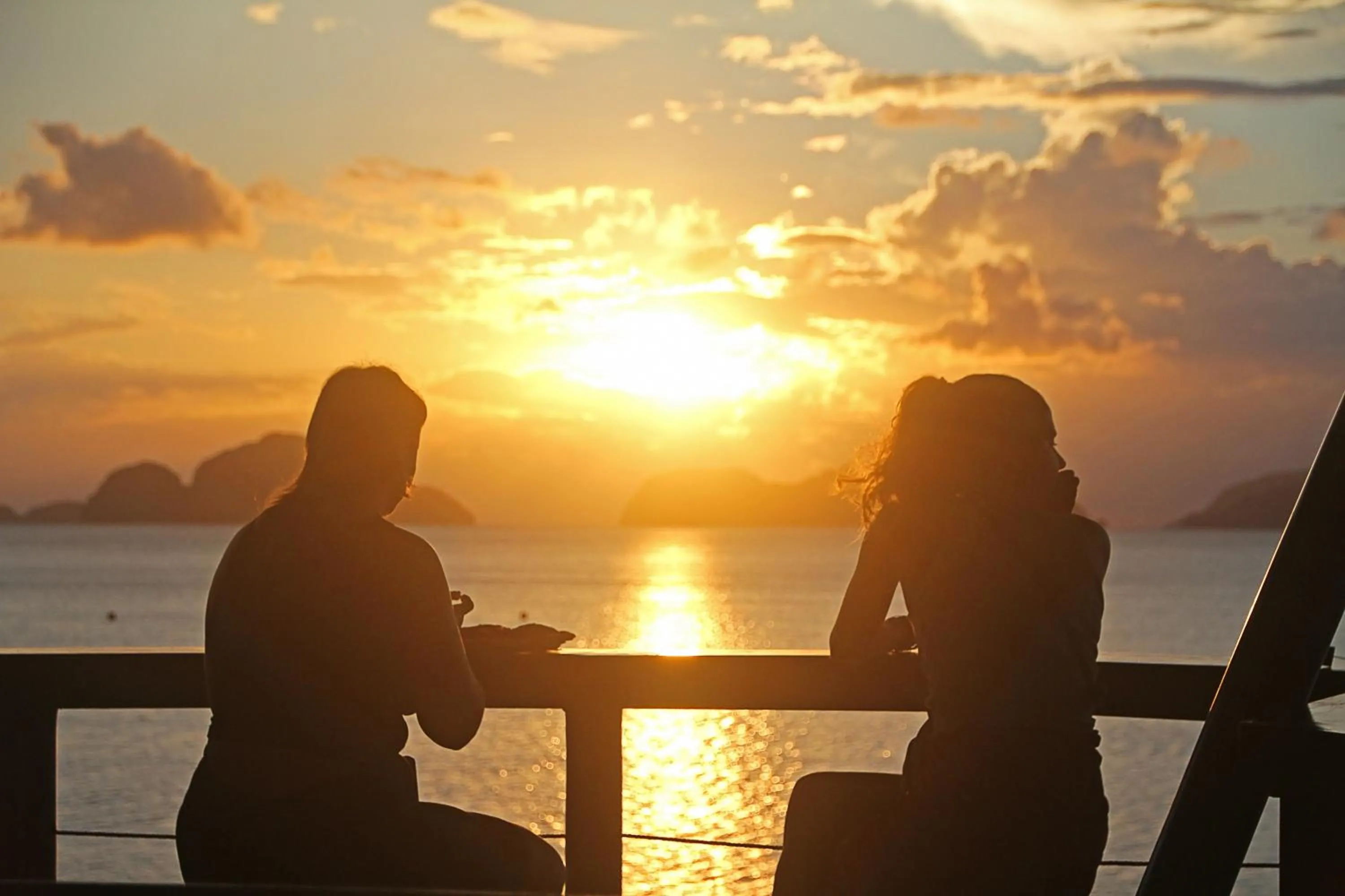 Sunset in Outpost Beach Hostel