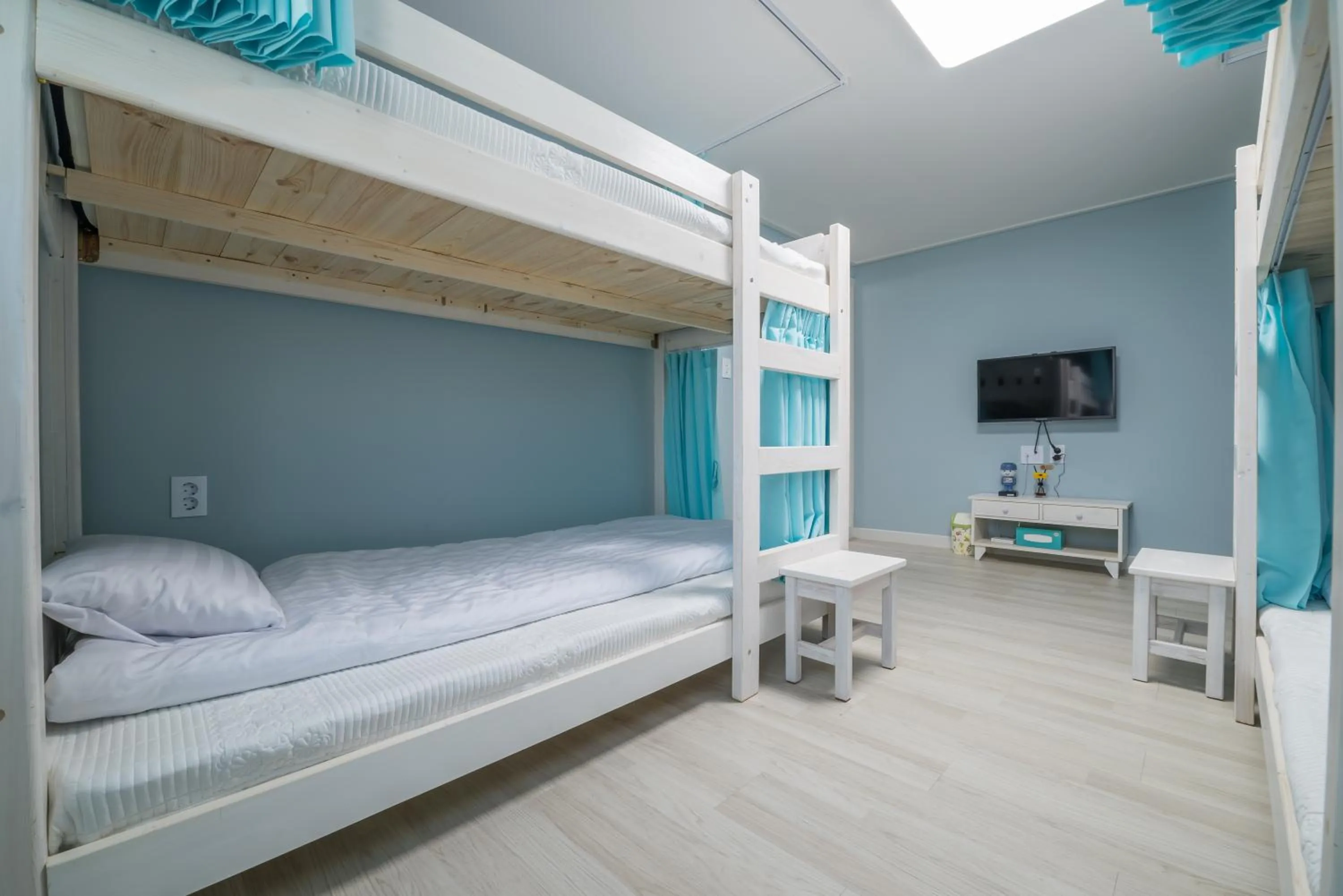 bunk bed, Bed in DreamTrip Guesthouse