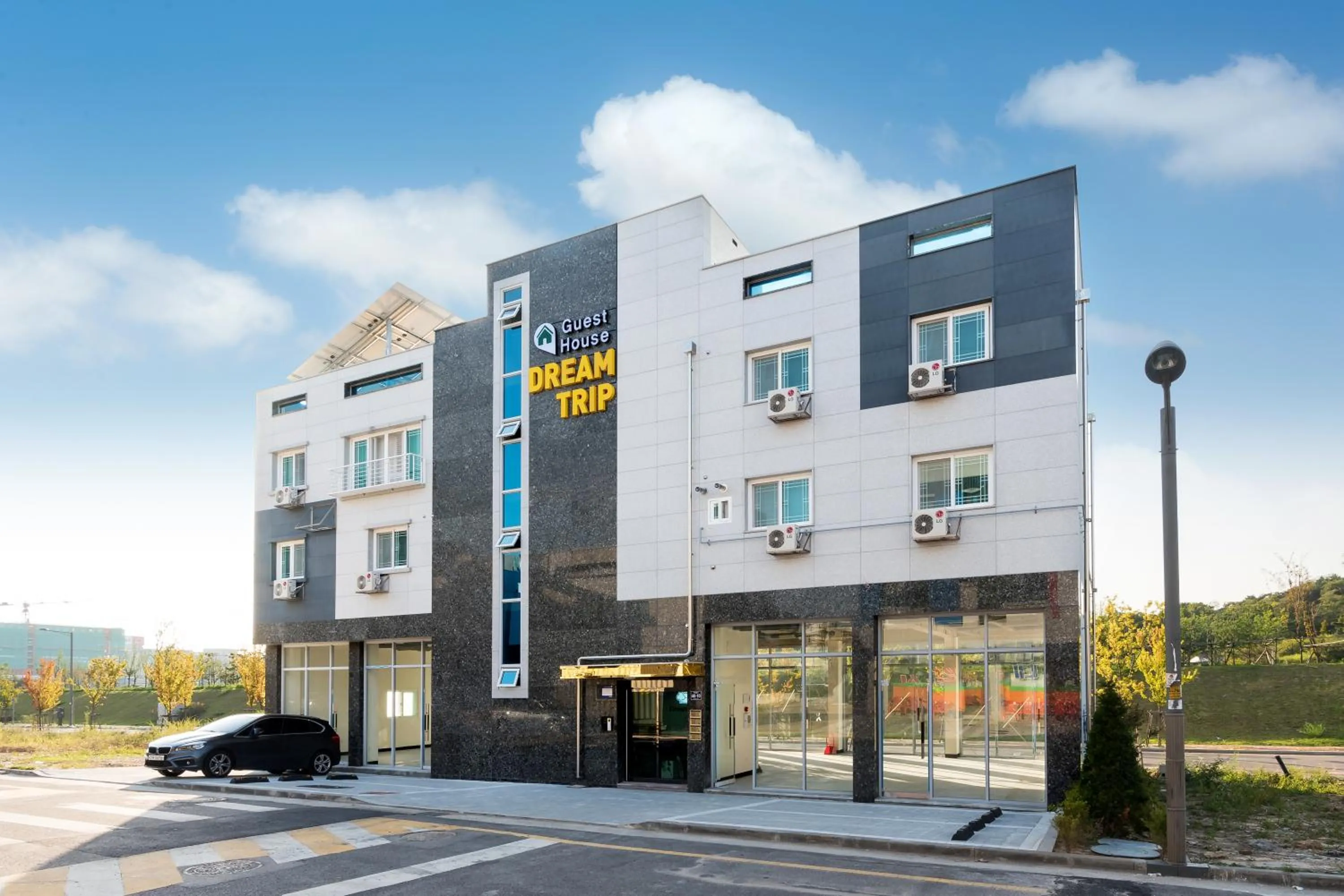 Facade/entrance in DreamTrip Guesthouse