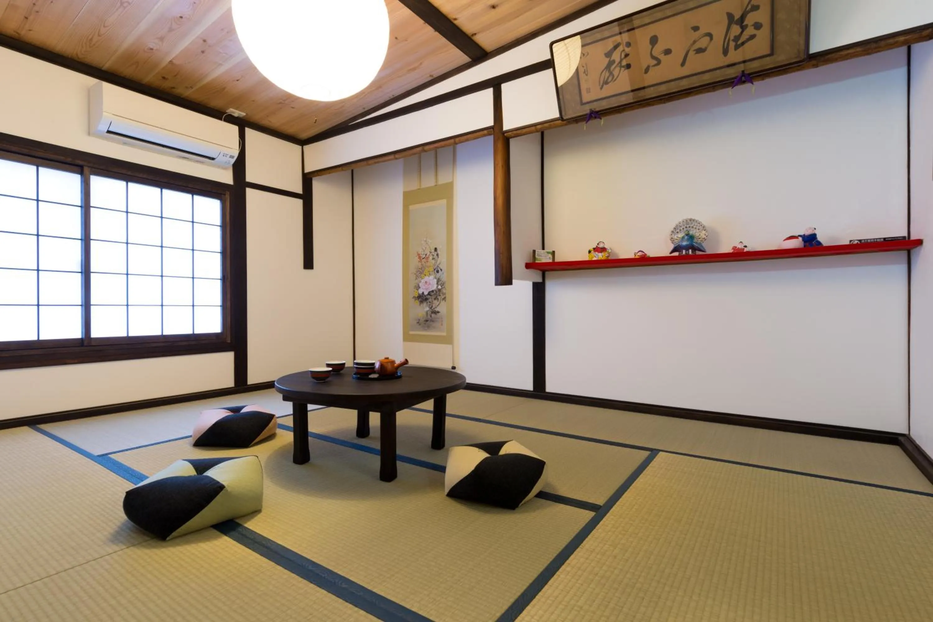 Living room in Kyotoya Tsuki no Yu Bettei