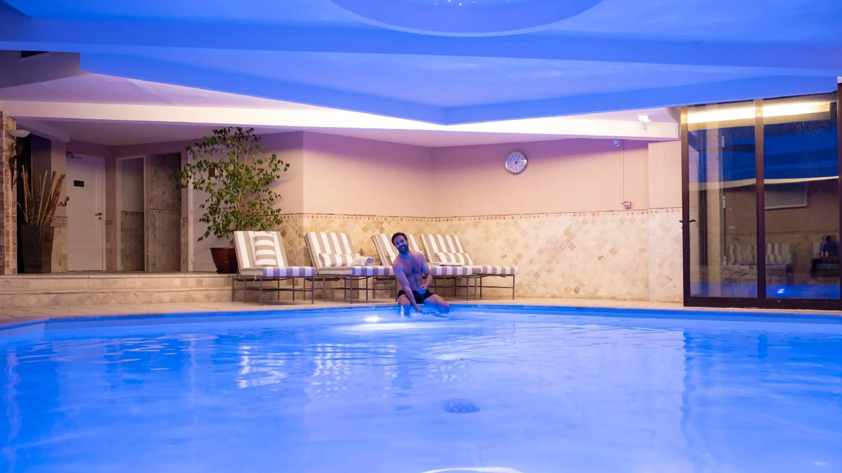 Swimming pool in Briqueterie Champagne, A Beauvallon Hotel & Spa