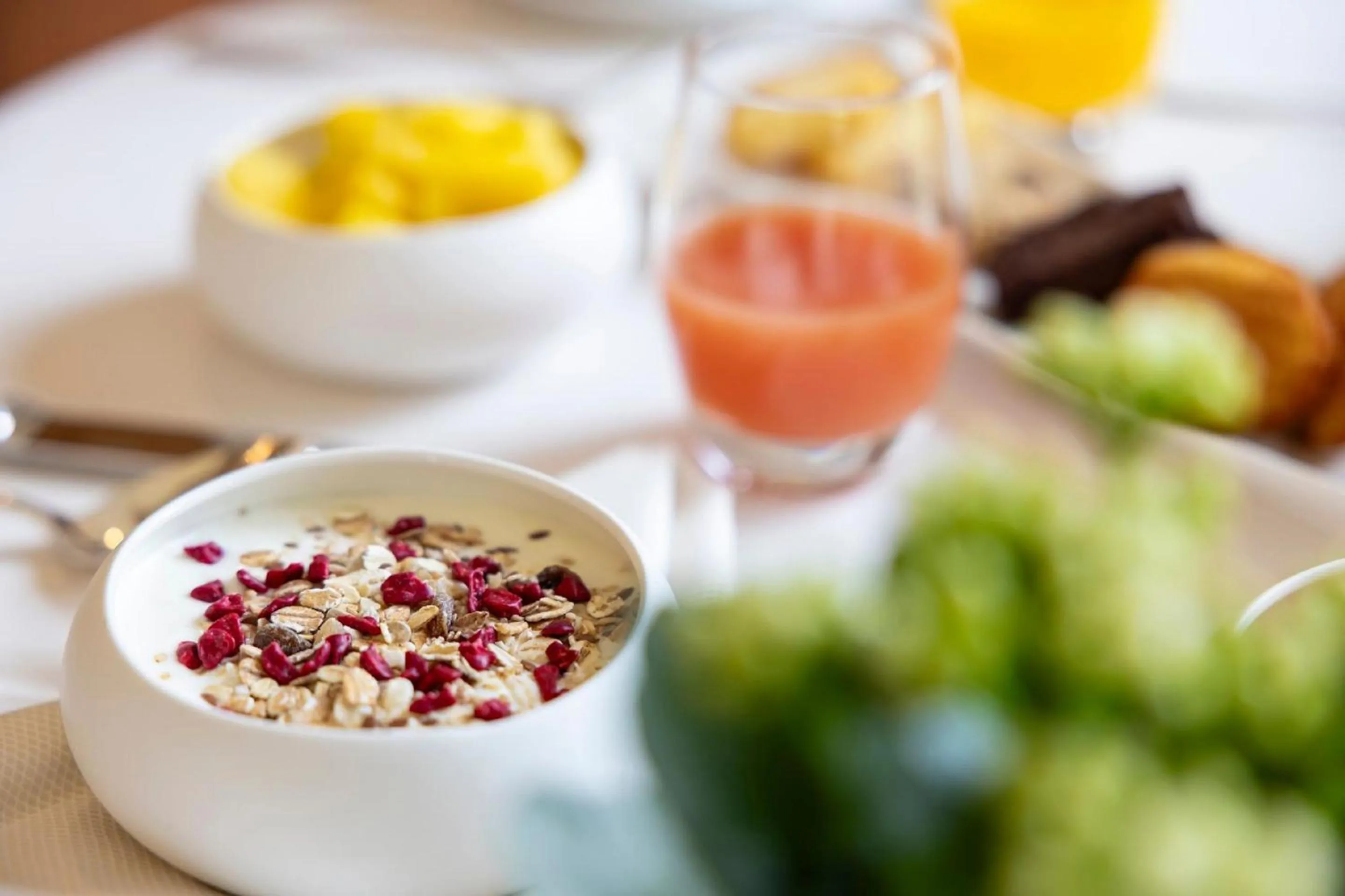 Breakfast in Briqueterie Champagne, A Beauvallon Hotel & Spa