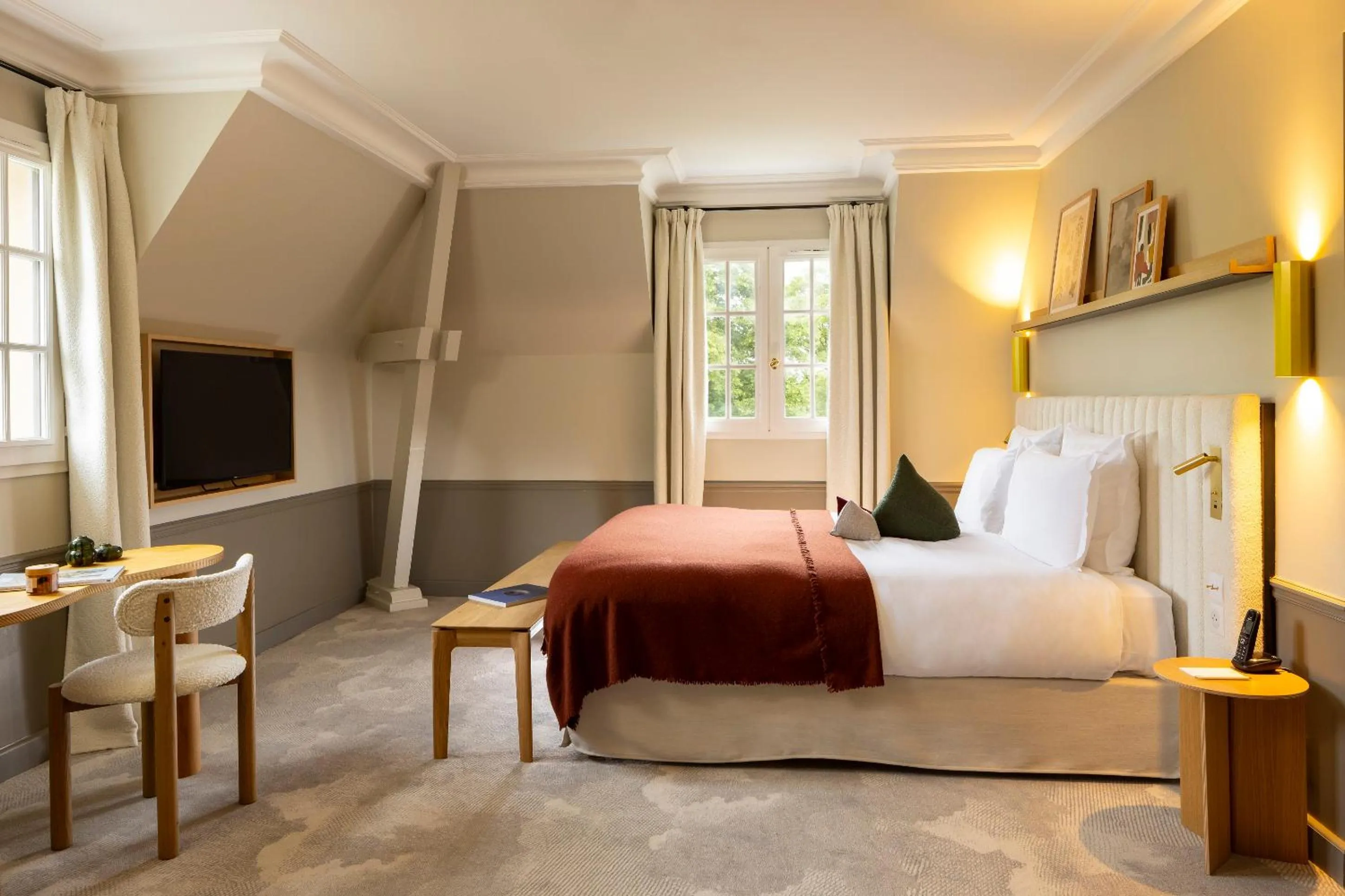 Bed in Briqueterie Champagne, A Beauvallon Hotel & Spa