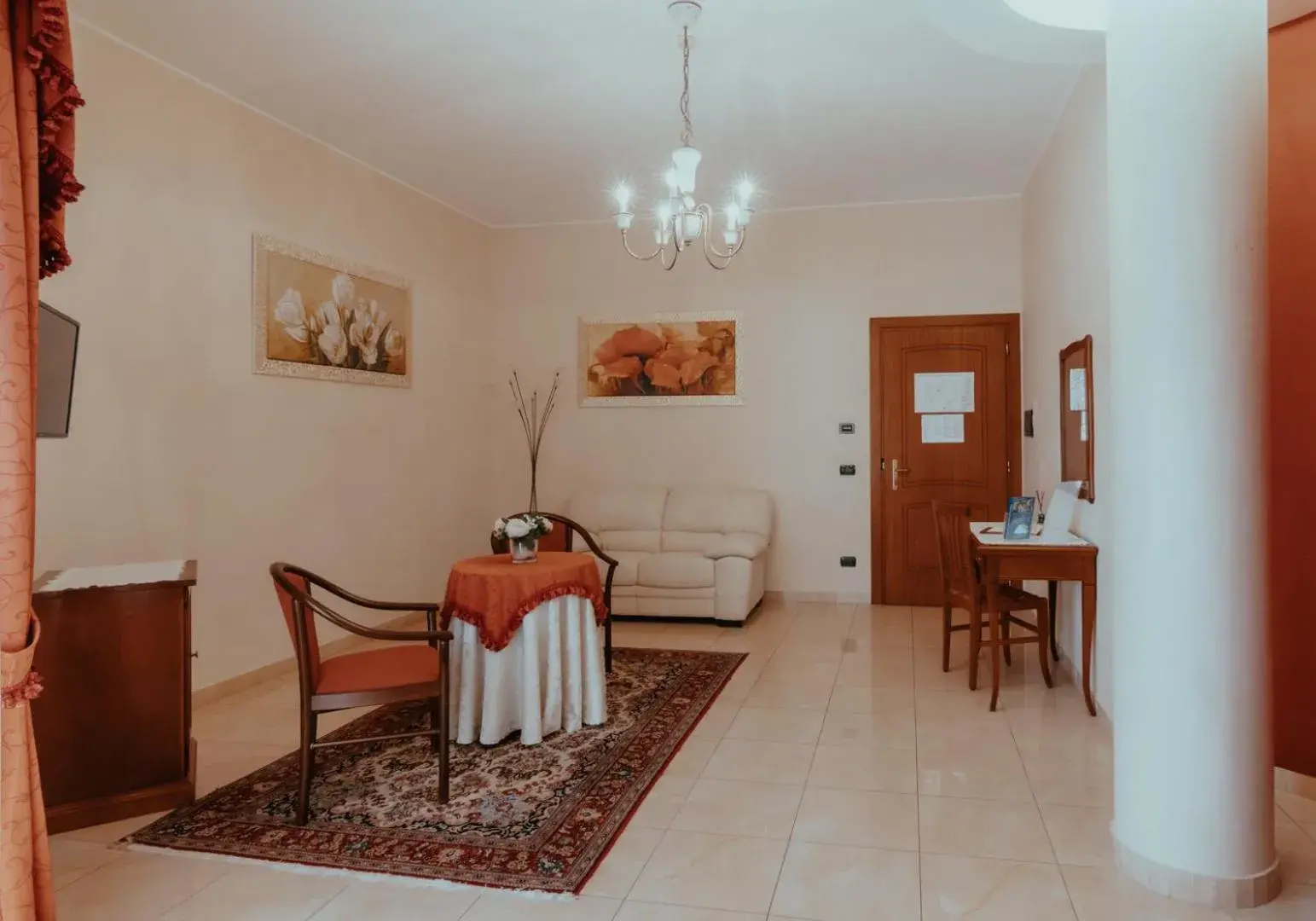 Deluxe Suite with Spa Bath in San Raffaele Hotel Restaurant & Resort Deluxe Suite with Spa Bath in San Raffaele Hotel Restaurant & Resort