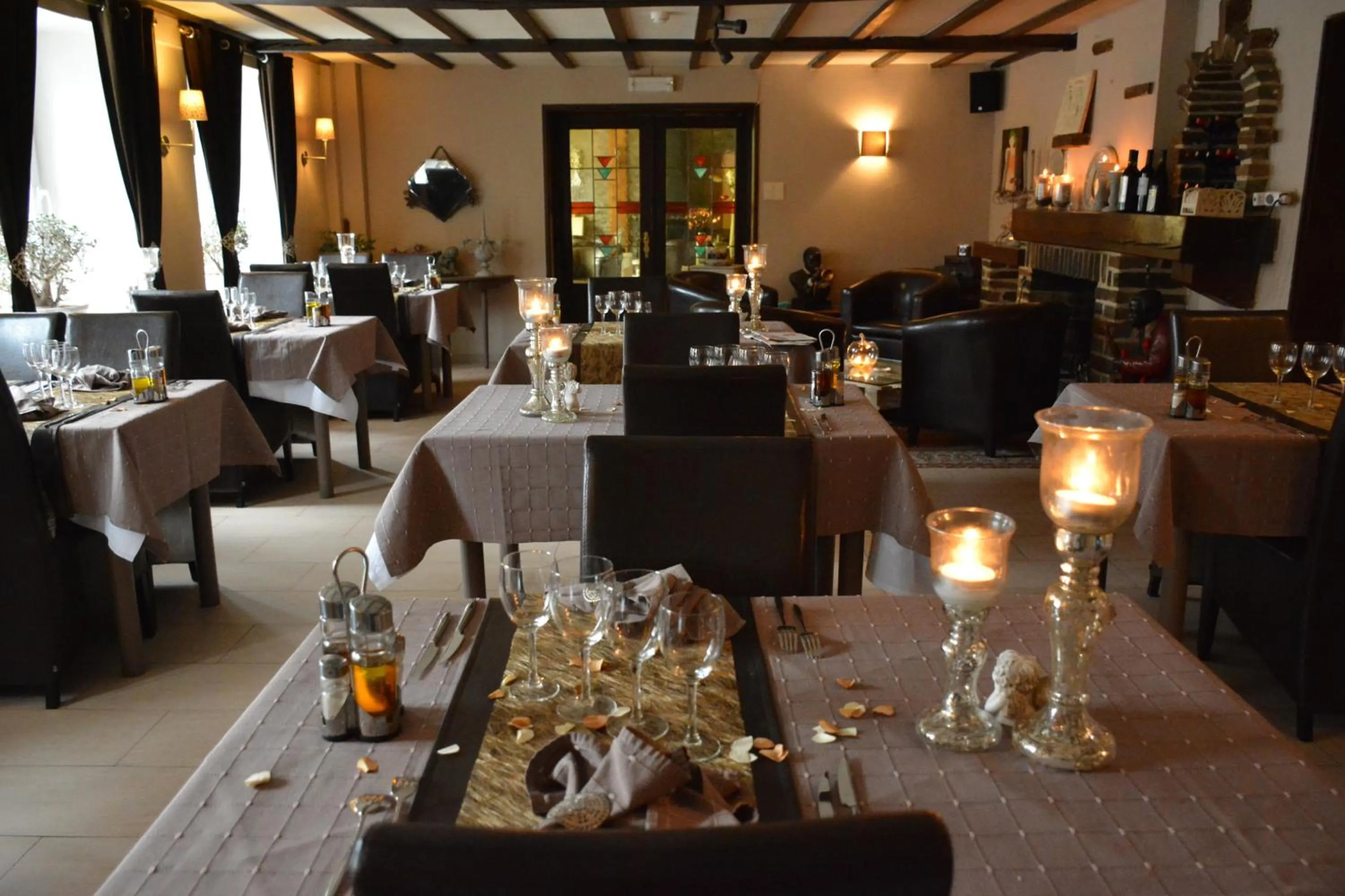 Restaurant/places to eat in Auberge Le Relais