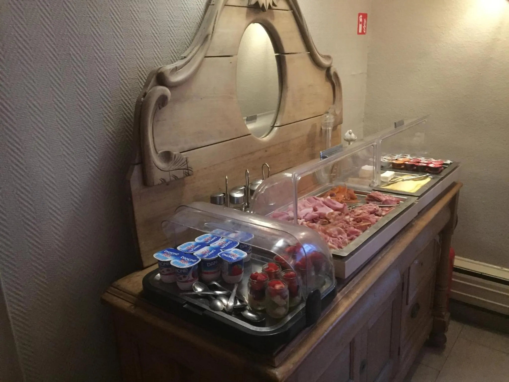 Breakfast in Auberge Le Relais