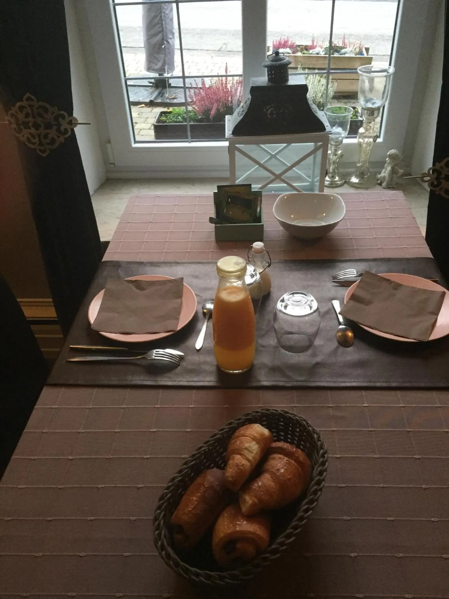 Breakfast in Auberge Le Relais