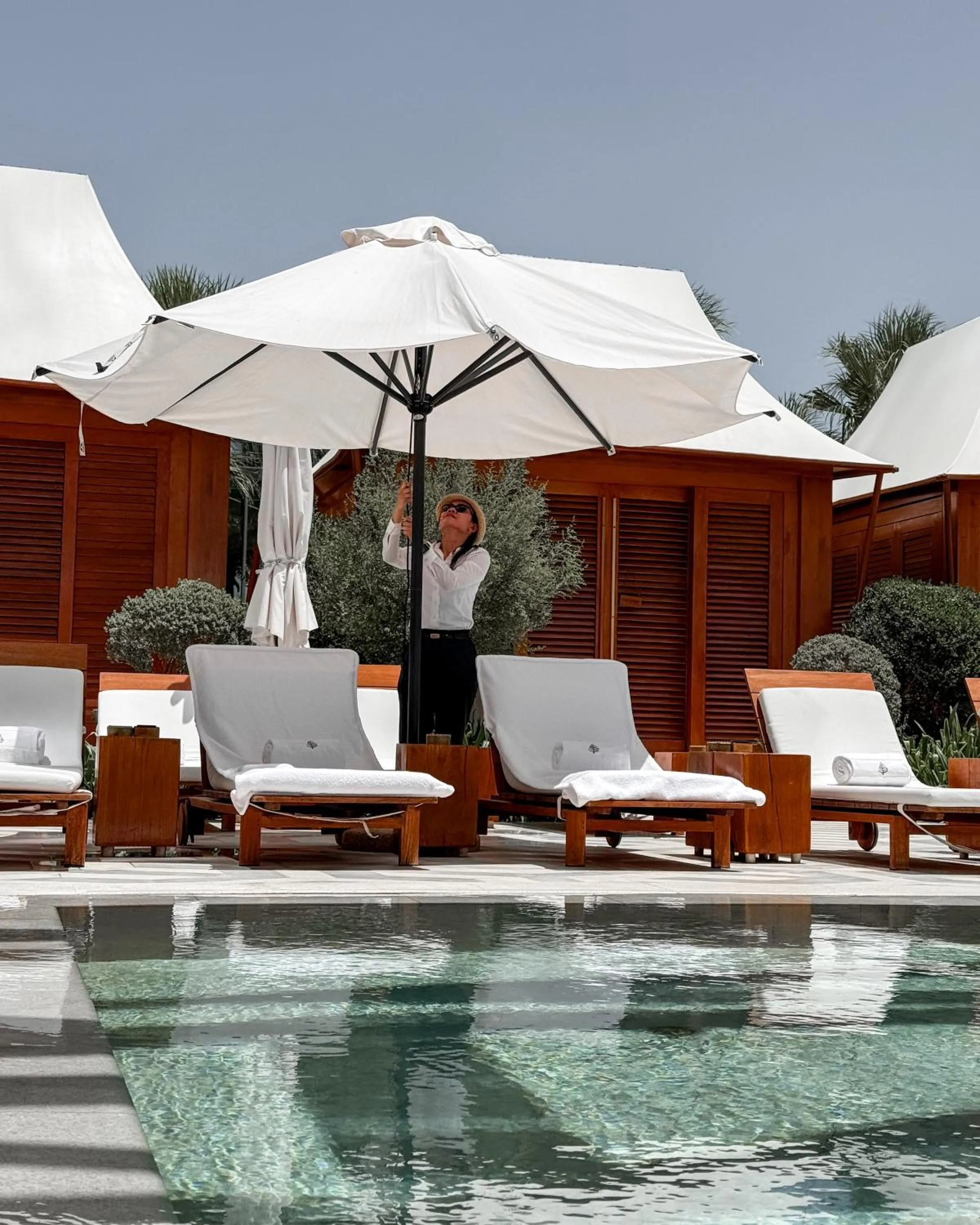 Swimming pool in Four Seasons Hotel Kuwait at Burj Alshaya