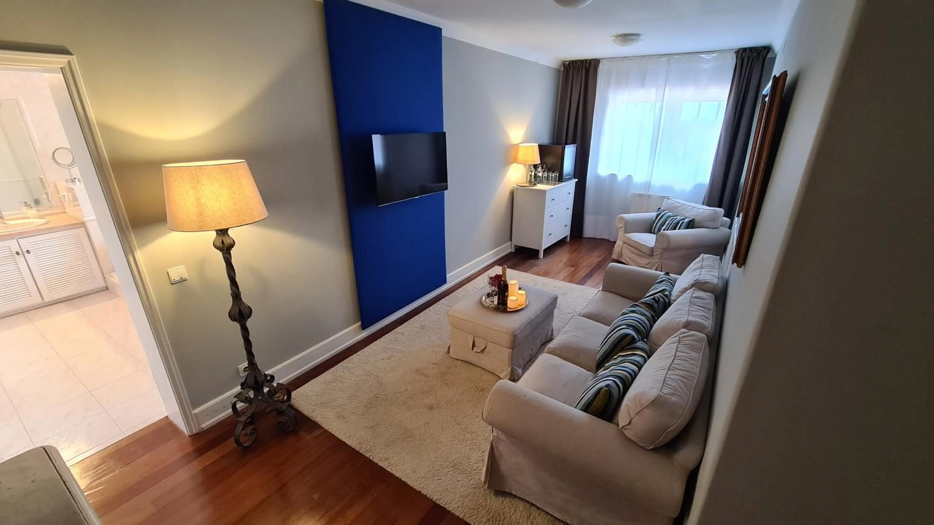 TV and multimedia in Quinta do Cabo Guesthouse