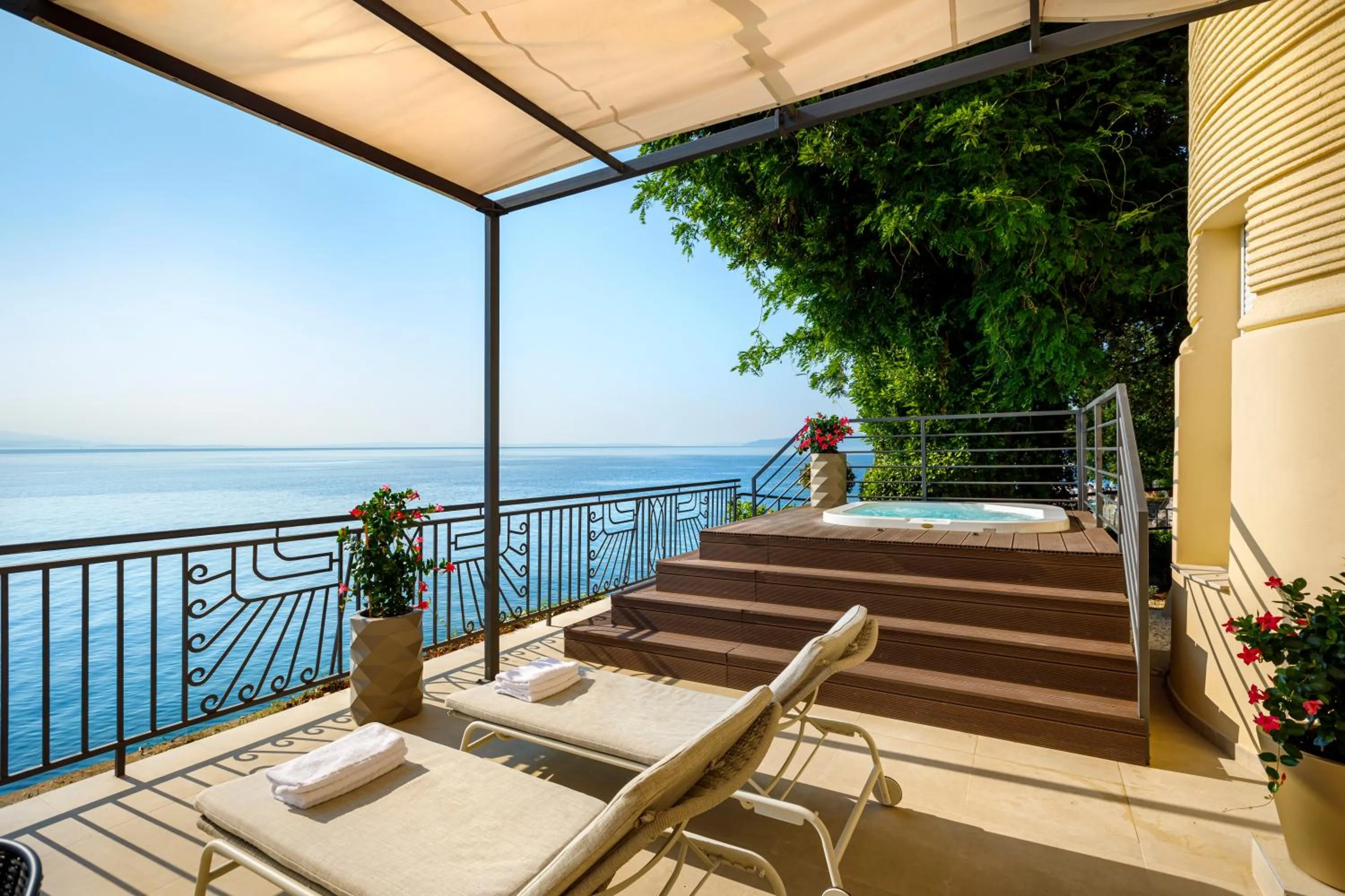 Balcony/Terrace in Hotel Ambasador - by Liburnia Hotels & Villas