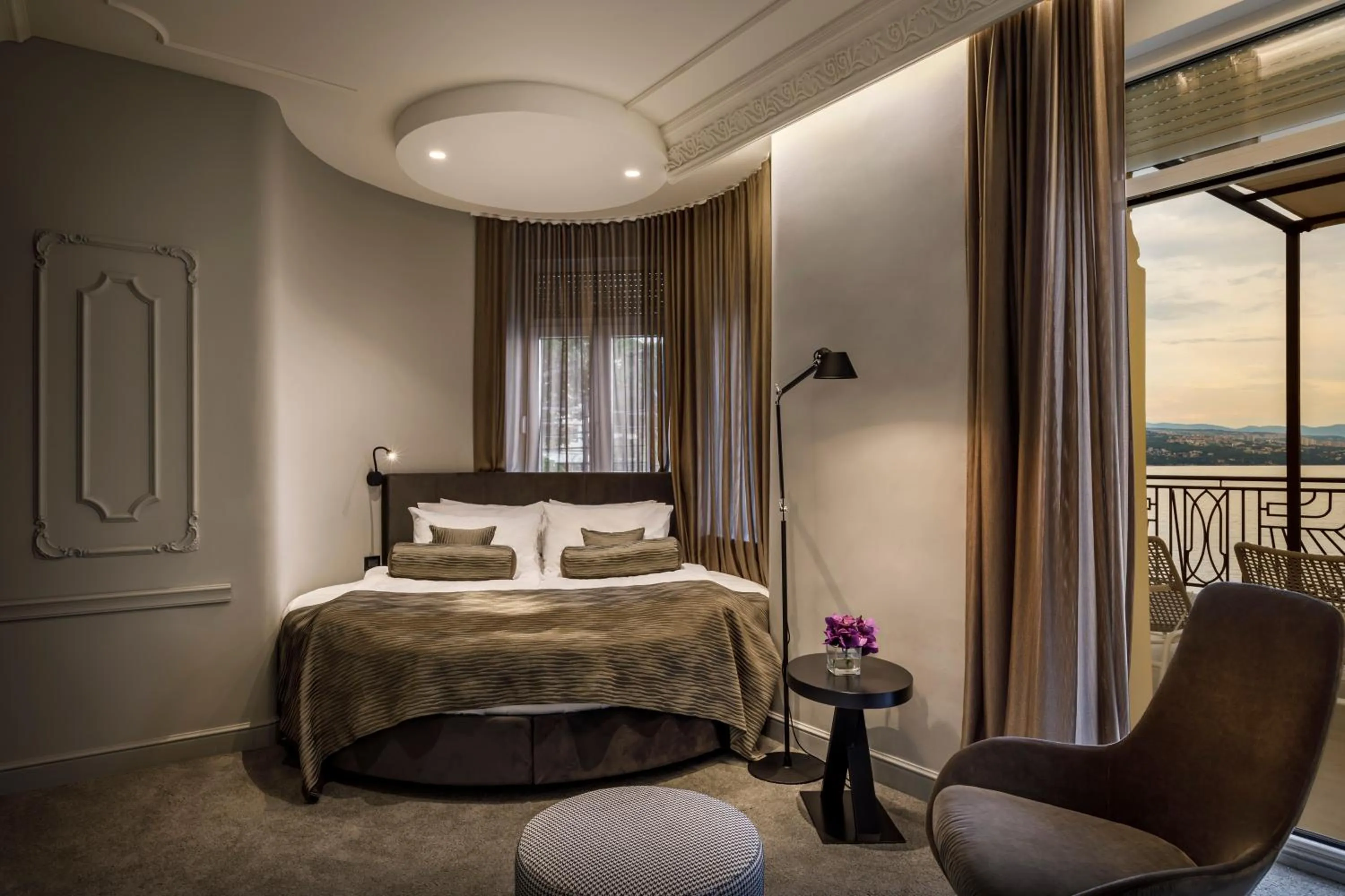 Bed in Hotel Ambasador - by Liburnia Hotels & Villas