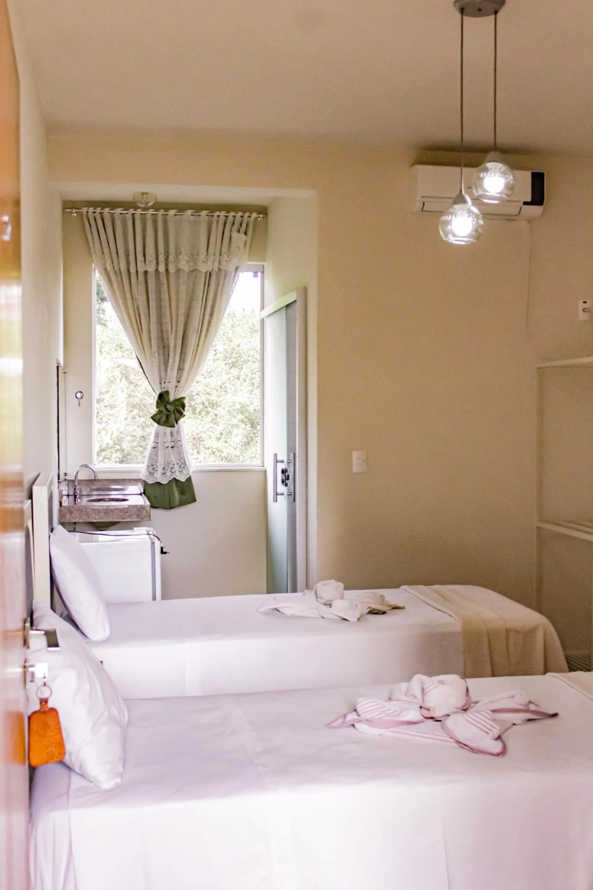 Bed in Hotel Primavera Betim