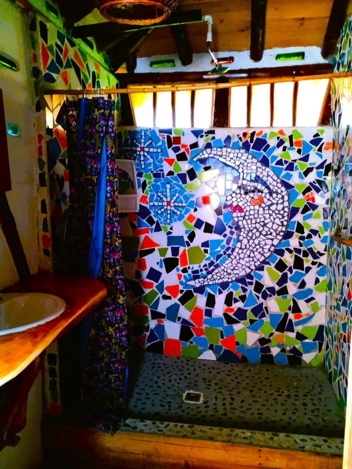 Shower in Hotel La Casa de Francois