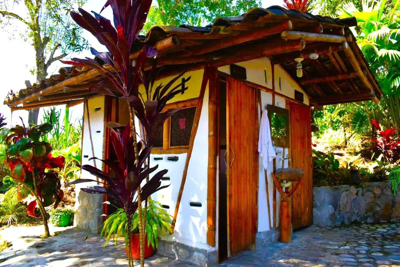 Bed in 4-Bed Mixed Dormitory Room in Hotel La Casa de Francois Bed in 4-Bed Mixed Dormitory Room in Hotel La Casa de Francois