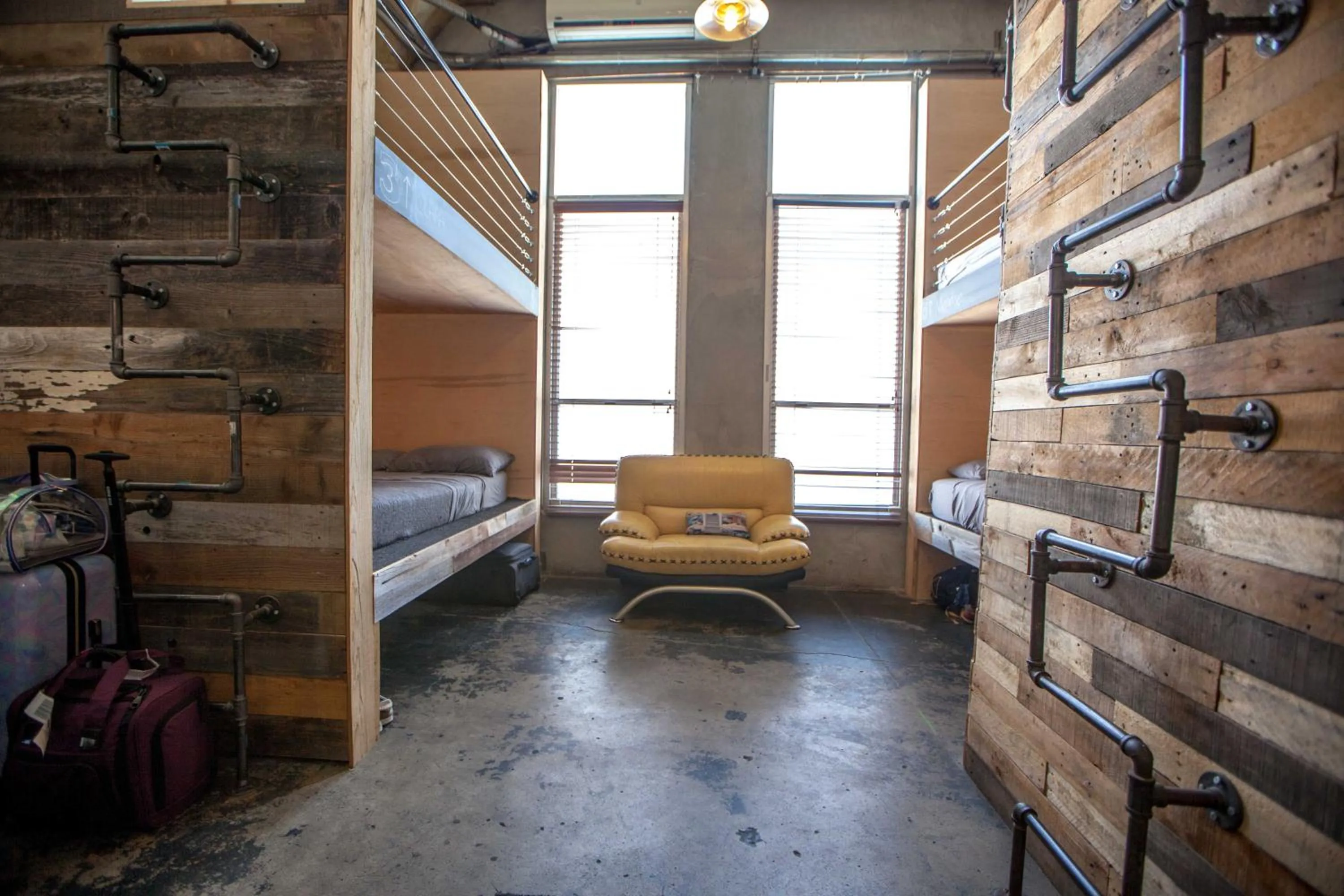 Living room in PodShare Hollywood