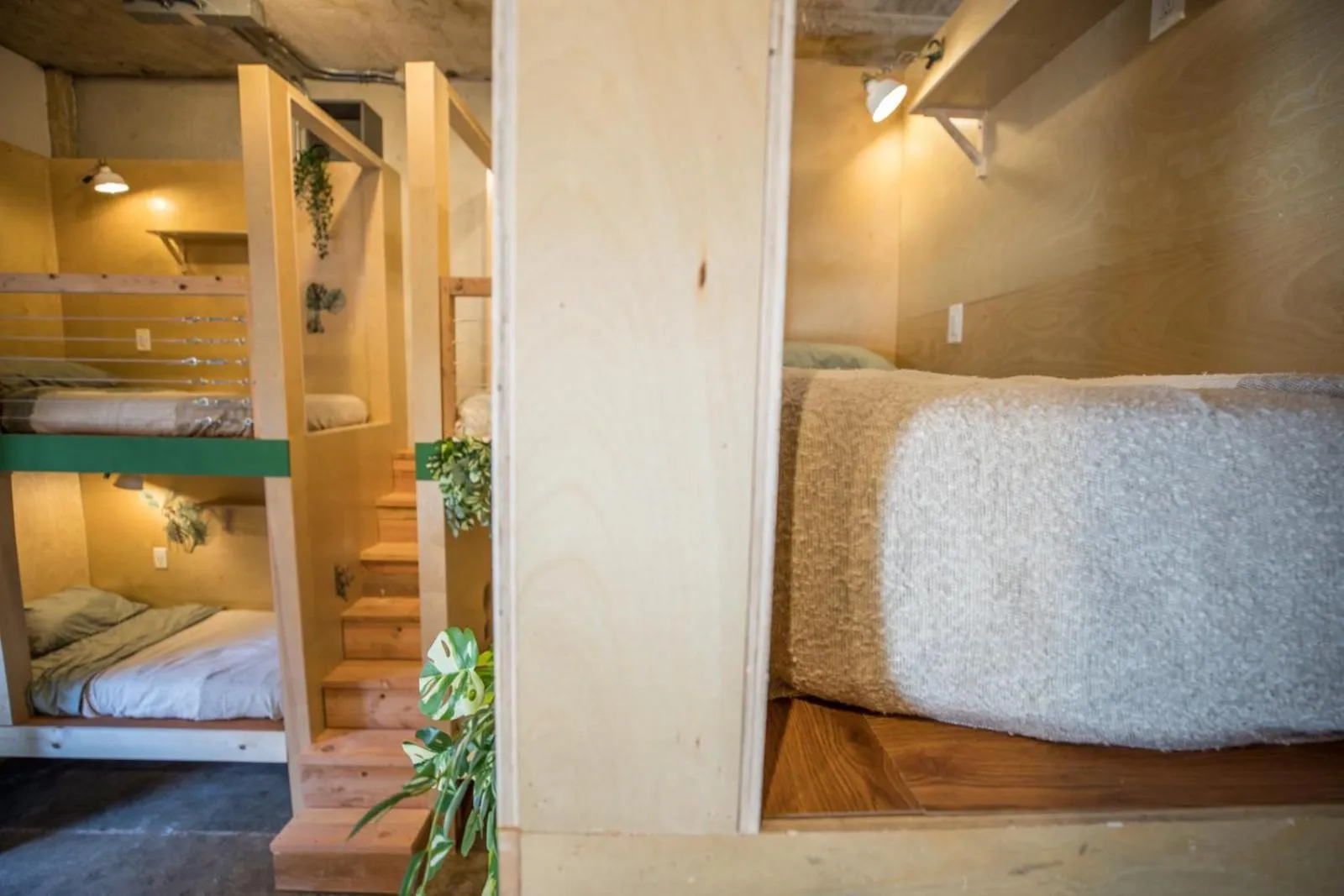 Bed in PodShare Hollywood