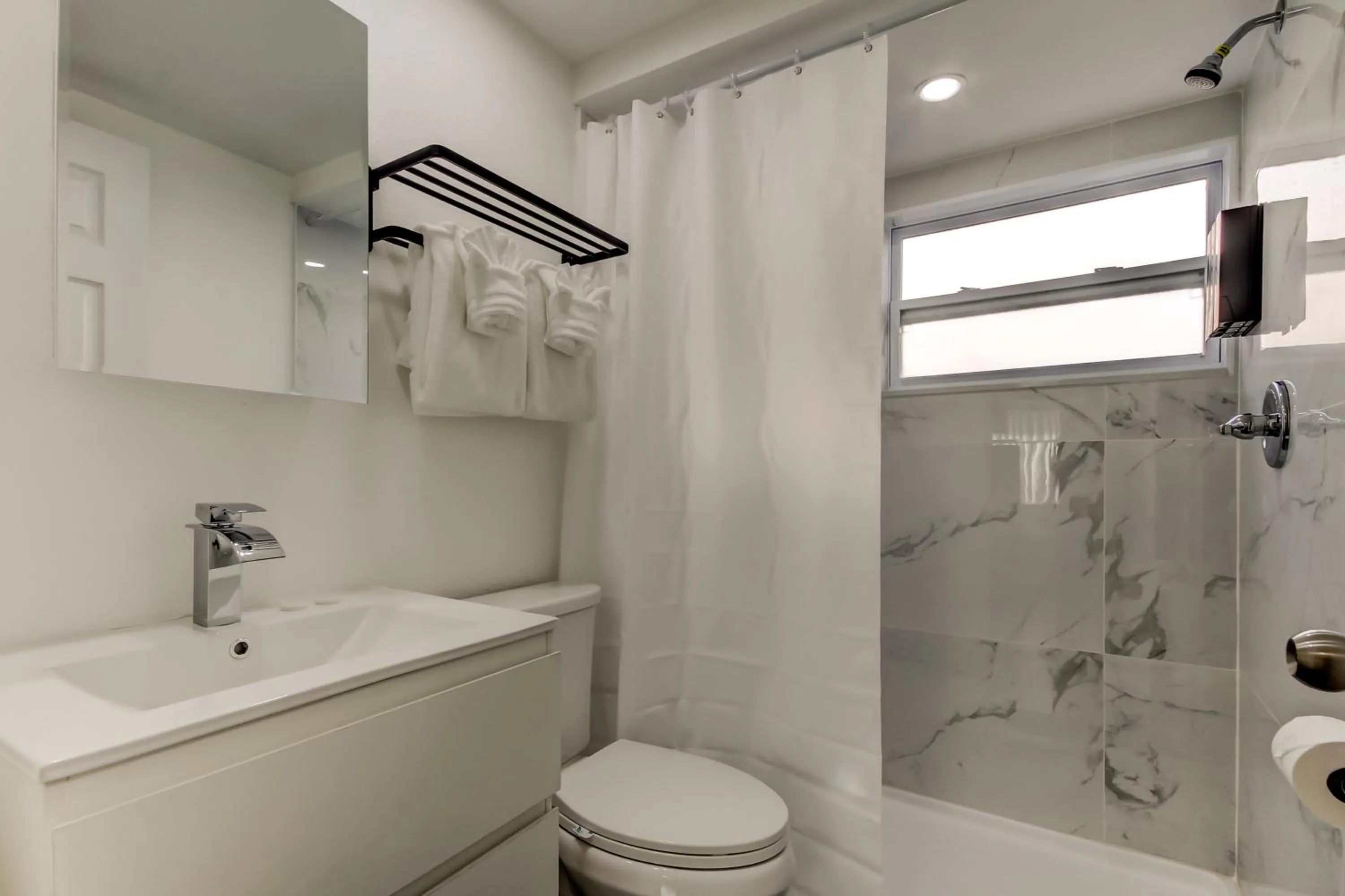 Carousel Suites -Redington Shores